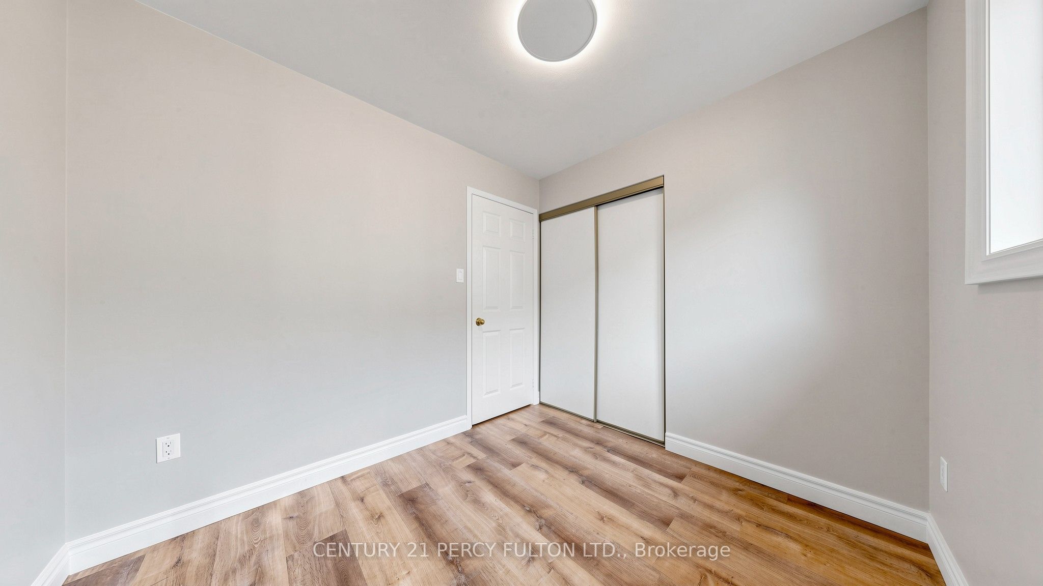 18 Tipton Crescent Property Photo 28