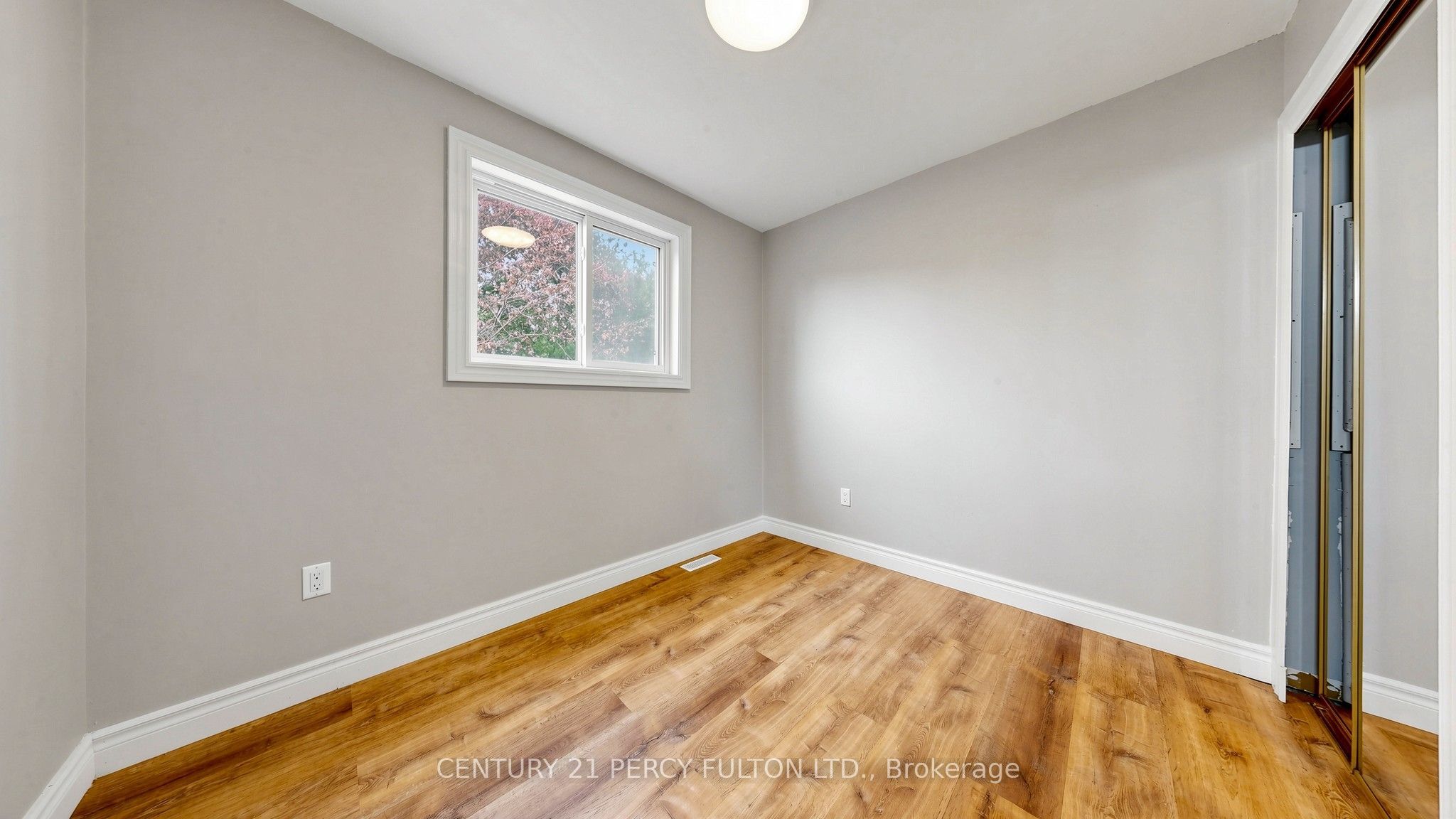 18 Tipton Crescent Property Photo 29
