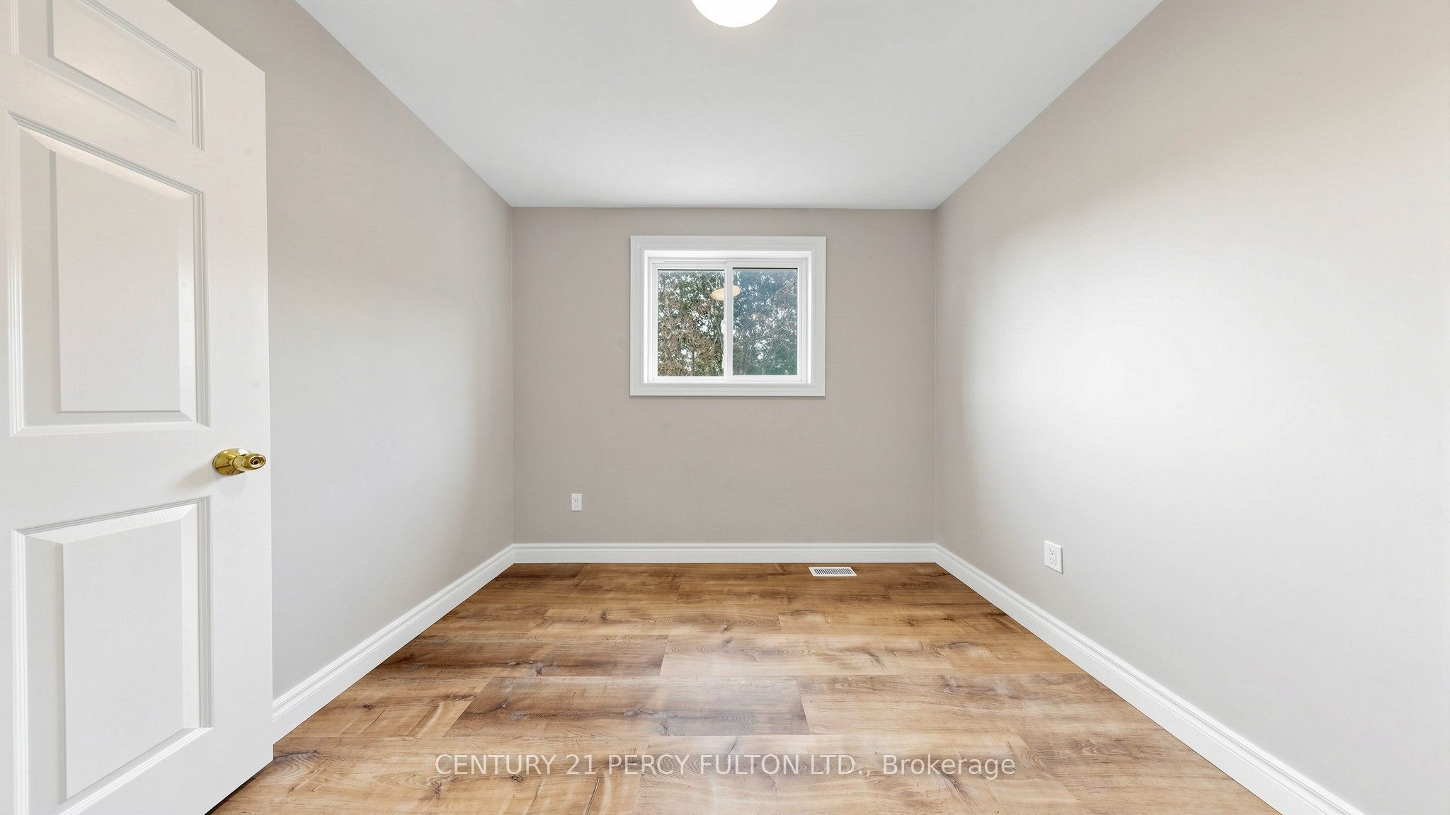 18 Tipton Crescent Property Photo 30