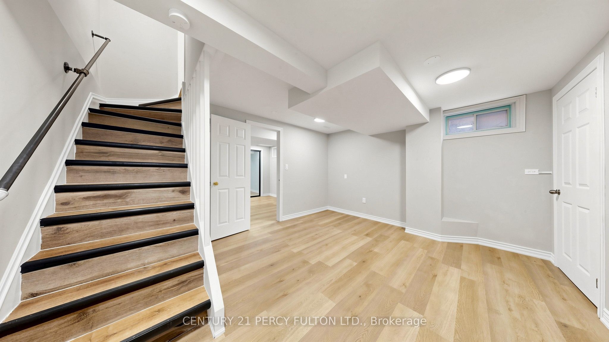 18 Tipton Crescent Property Photo 35