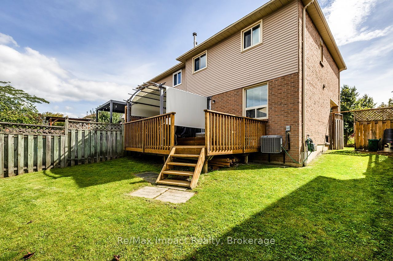 122 Wright Crescent Property Photo 6