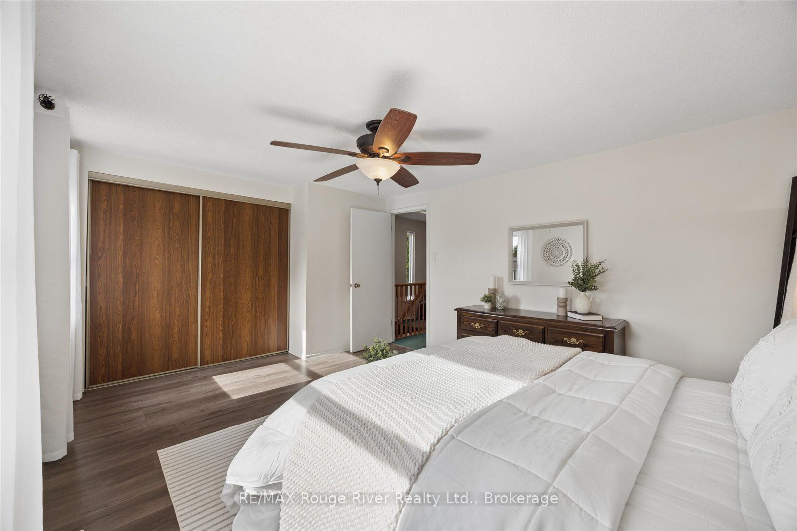 748 Hillcroft Street Property Photo 14