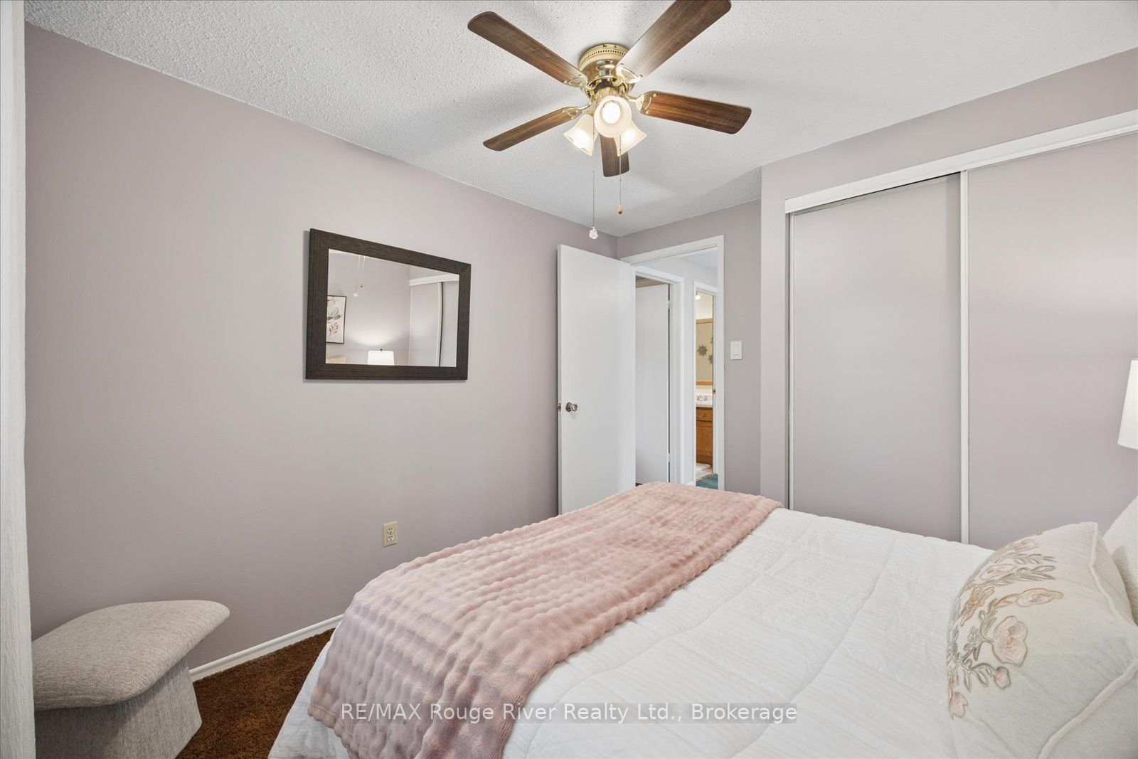 748 Hillcroft Street Property Photo 18