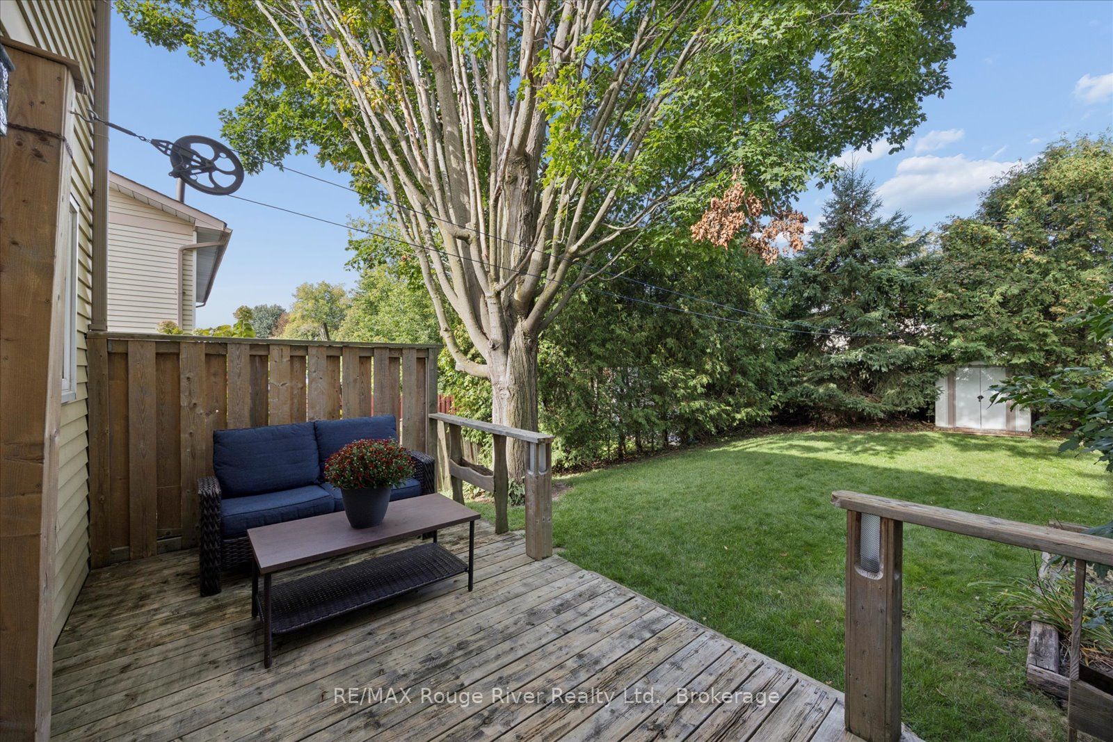 748 Hillcroft Street Property Photo 24