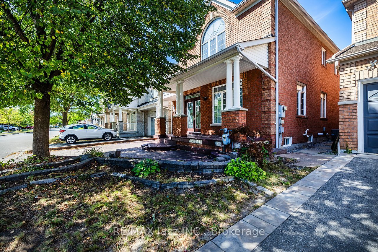 32 Dent Street Property Photo 4