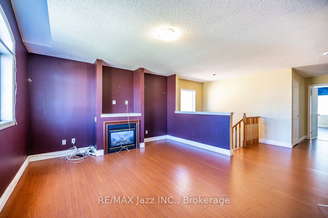 32 Dent Street Property Photo 13