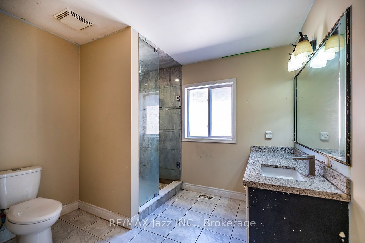 32 Dent Street Property Photo 21