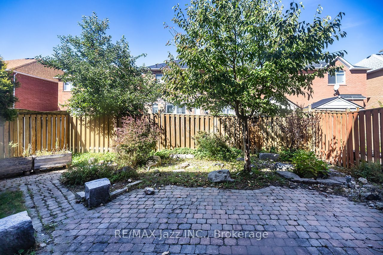 32 Dent Street Property Photo 24