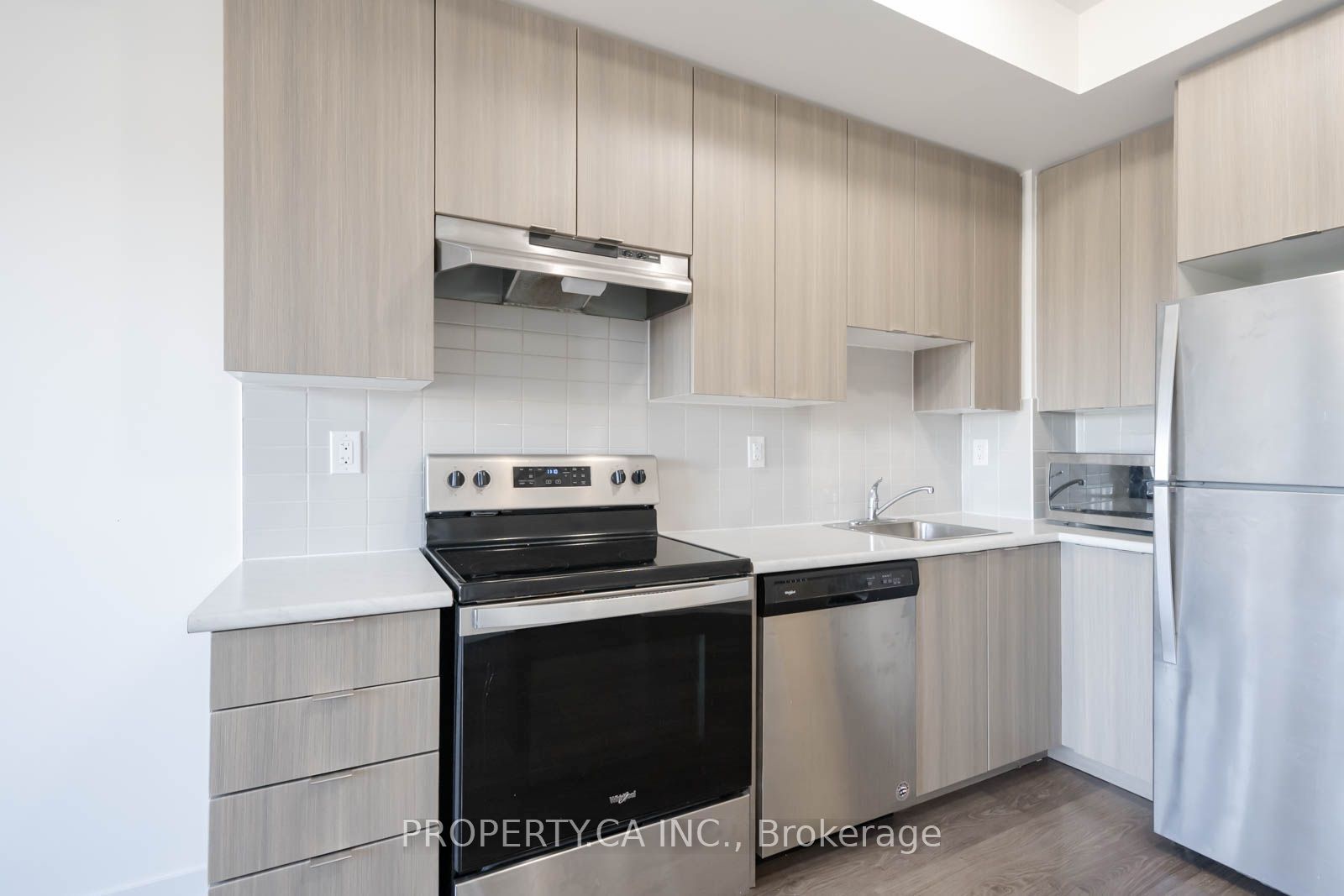 20 Orchid Place Drive 412 Property Photo 12