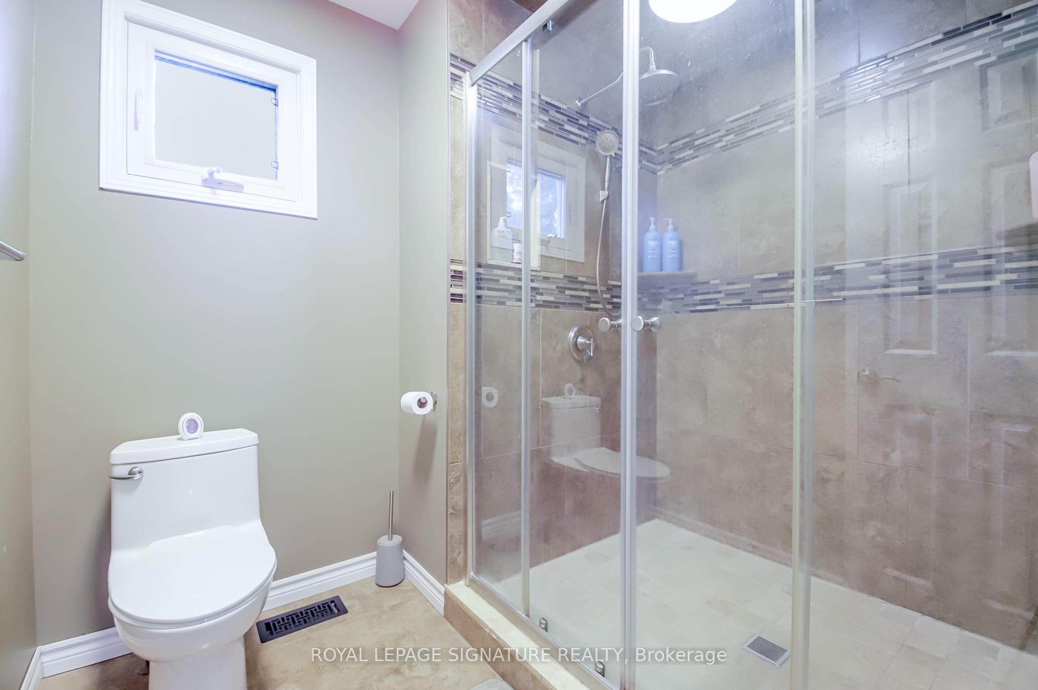 4 Upland Drive Property Photo 42