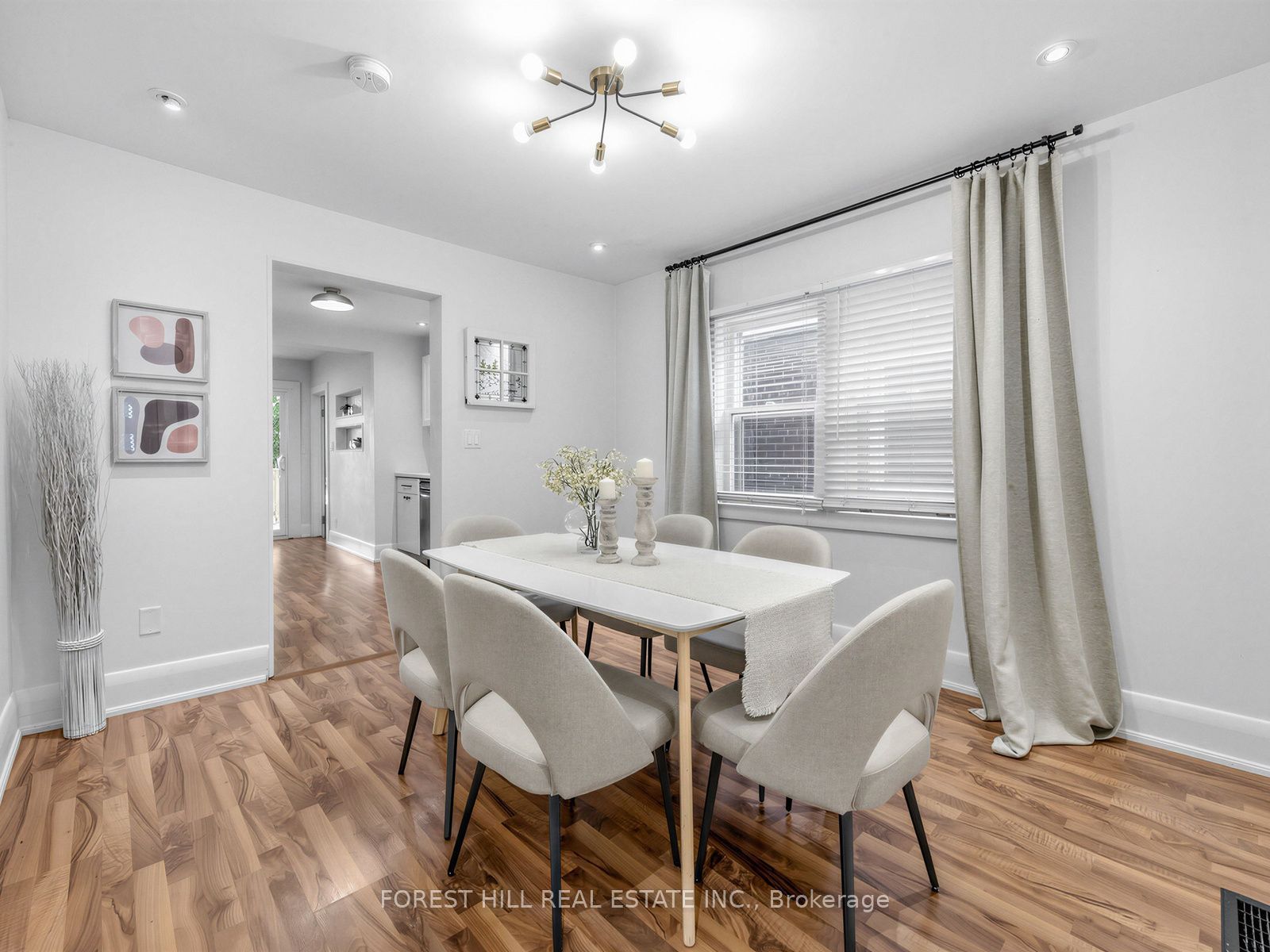 2375 Gerrard Street E Property Photo 5