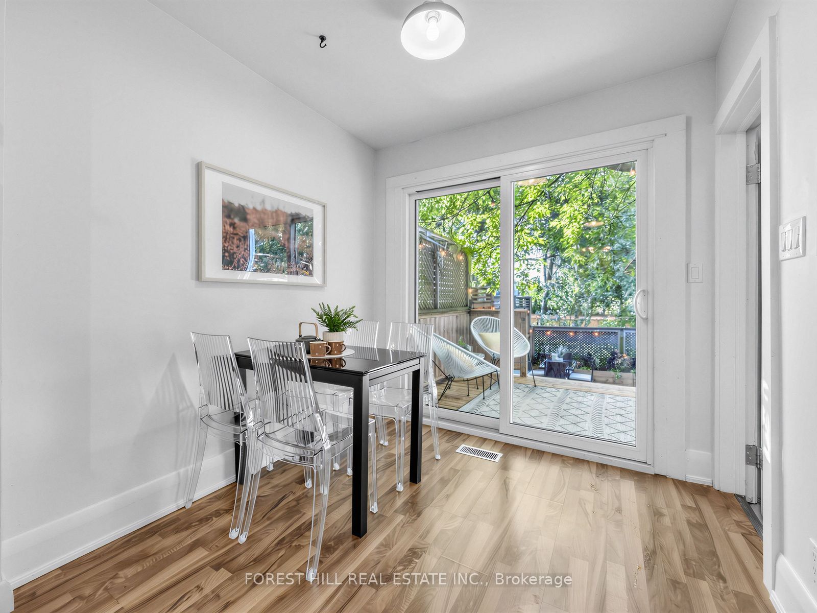 2375 Gerrard Street E Property Photo 10