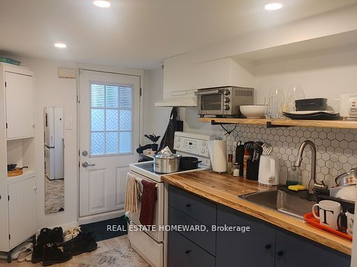 1191 Woodbine Avenue Property Photo 10