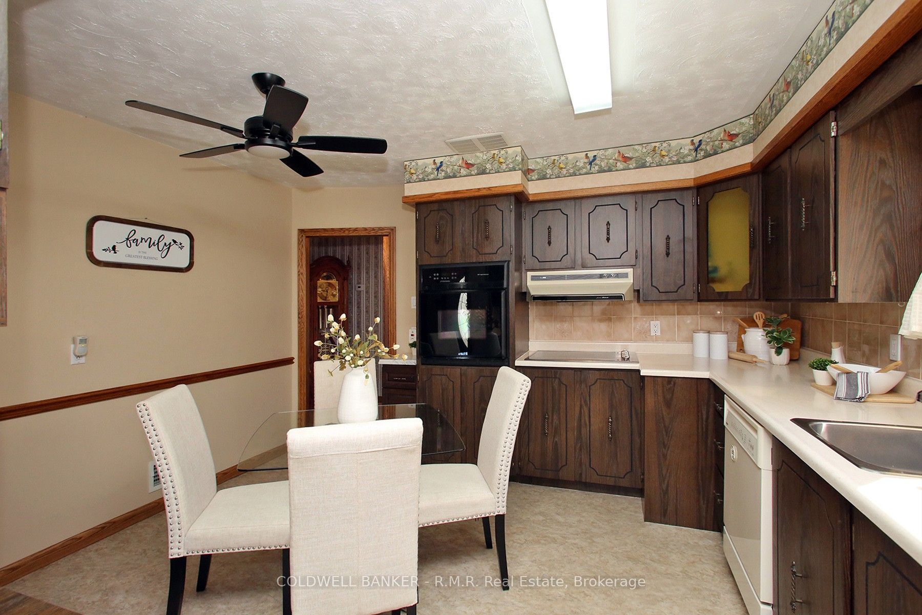 163 Windsor Street Property Photo 7