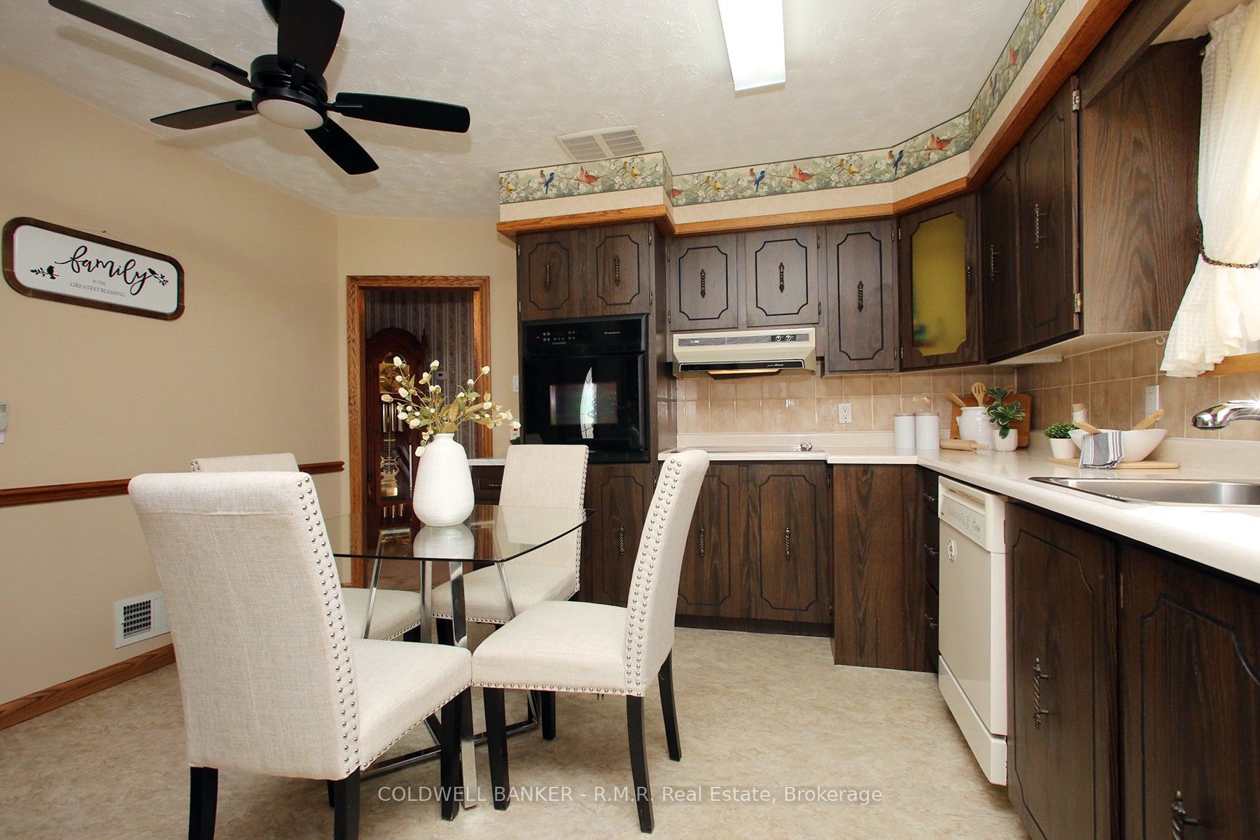 163 Windsor Street Property Photo 8