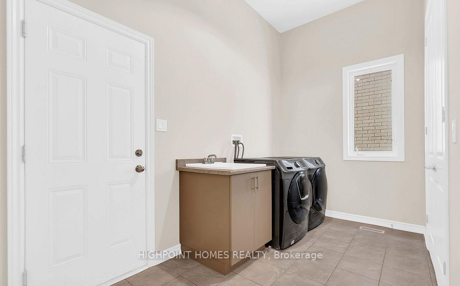 865 Riverside Drive Property Photo 18