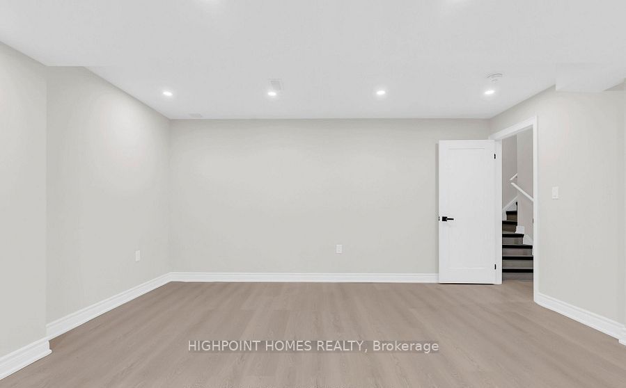 865 Riverside Drive Property Photo 36
