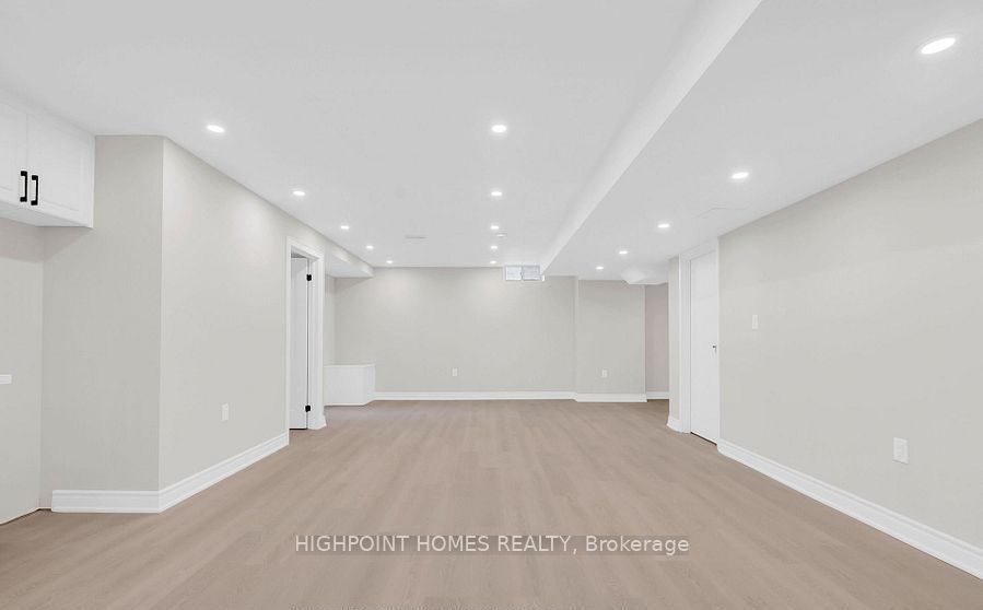 865 Riverside Drive Property Photo 41