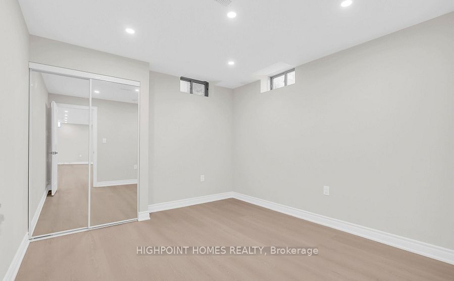 865 Riverside Drive Property Photo 42