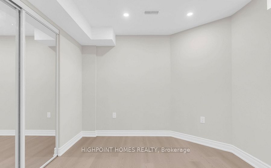 865 Riverside Drive Property Photo 45