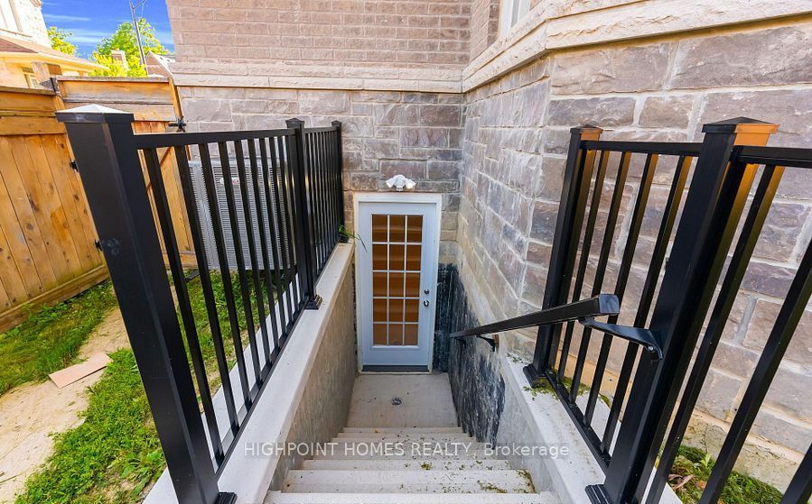 865 Riverside Drive Property Photo 46