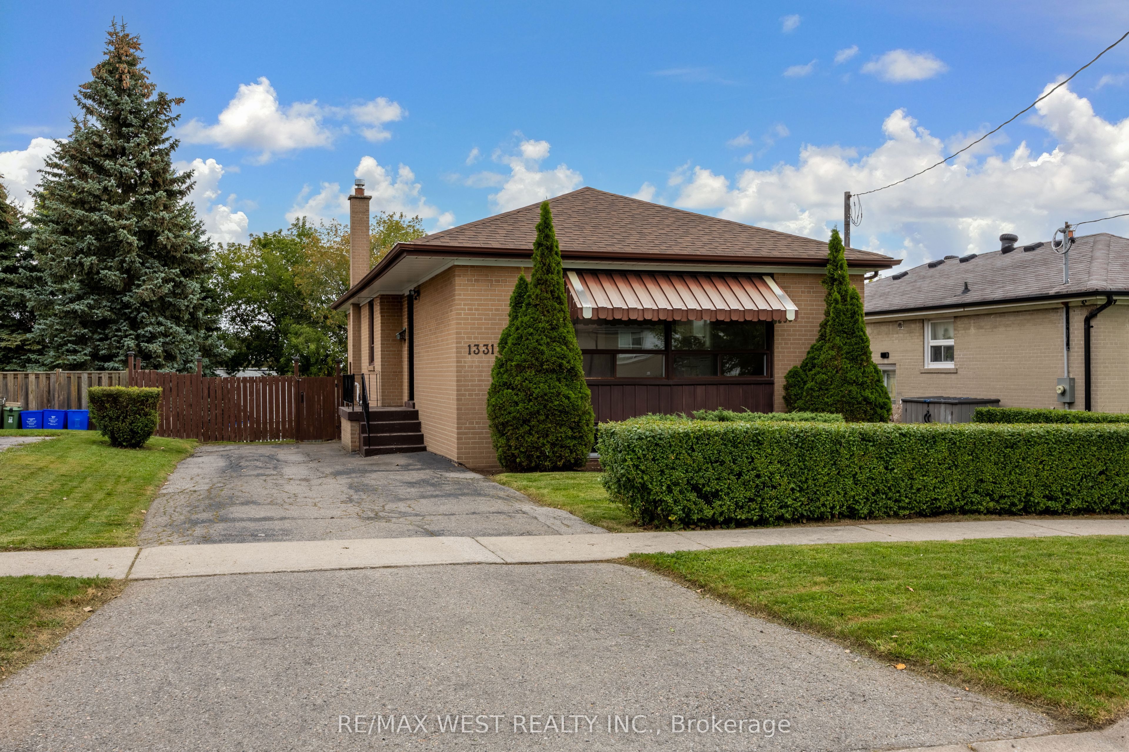 1331 Sharbot Street Property Photo 1