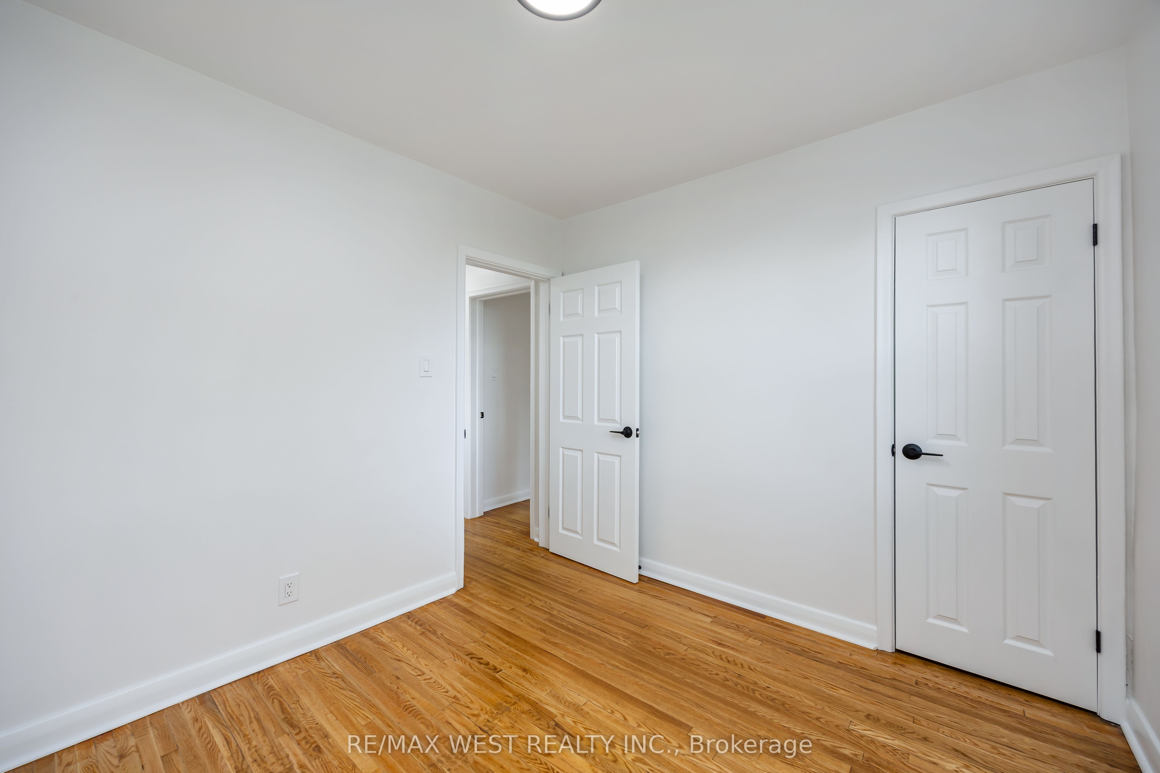 1331 Sharbot Street Property Photo 17