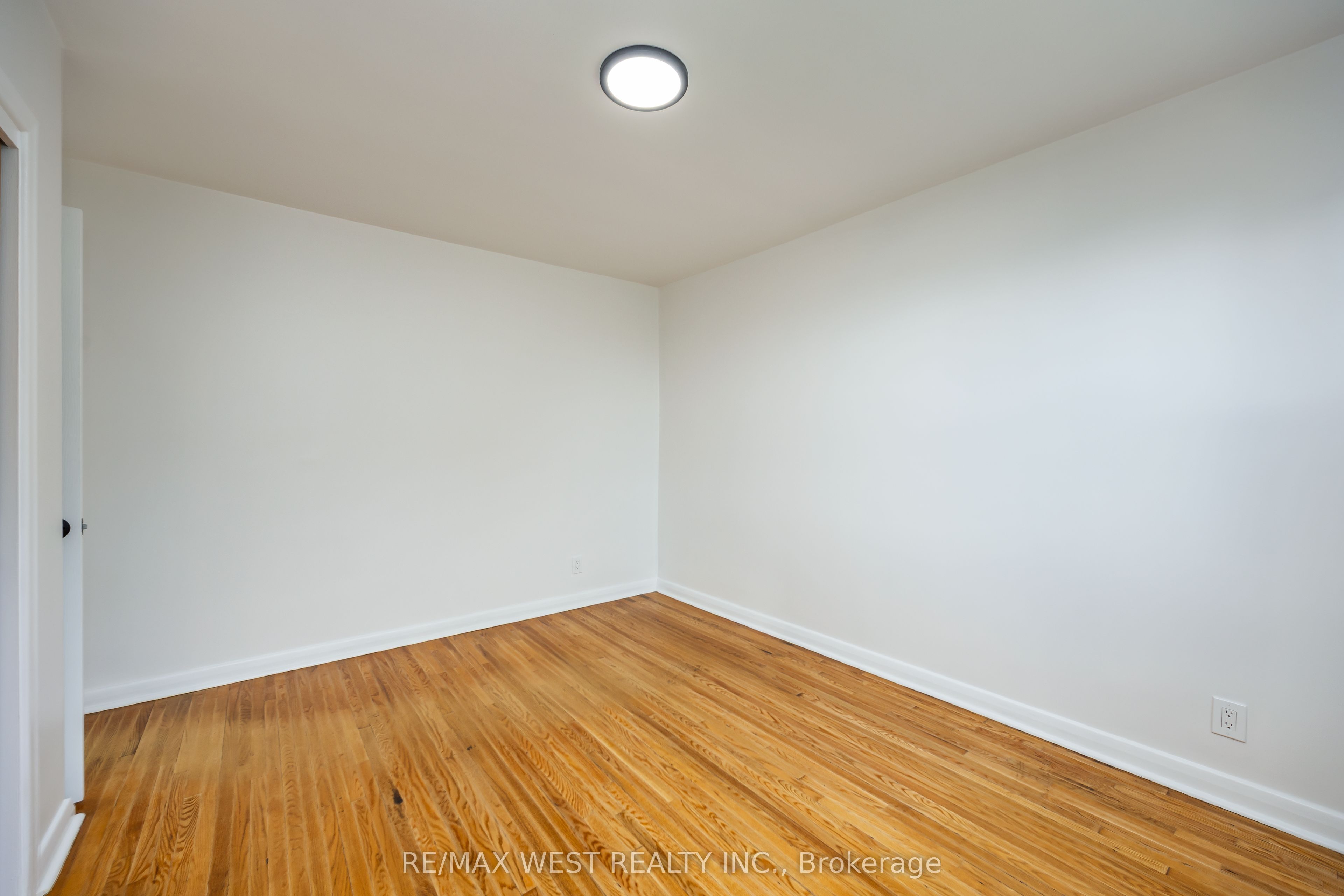 1331 Sharbot Street Property Photo 18