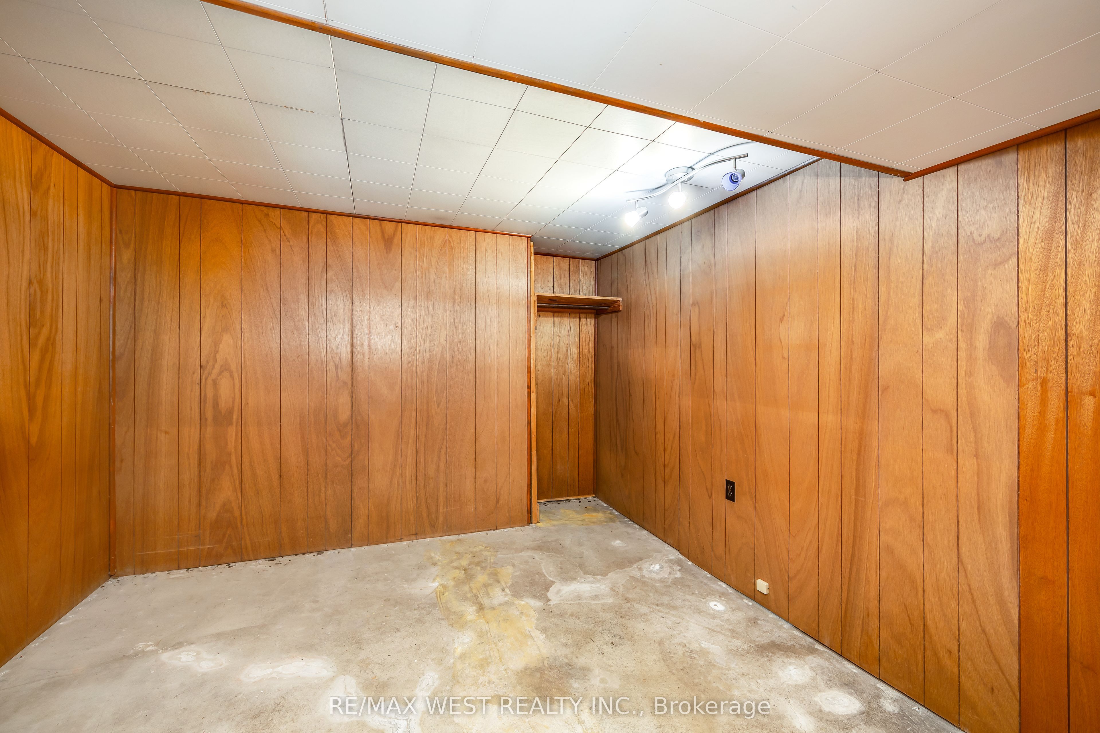 1331 Sharbot Street Property Photo 22