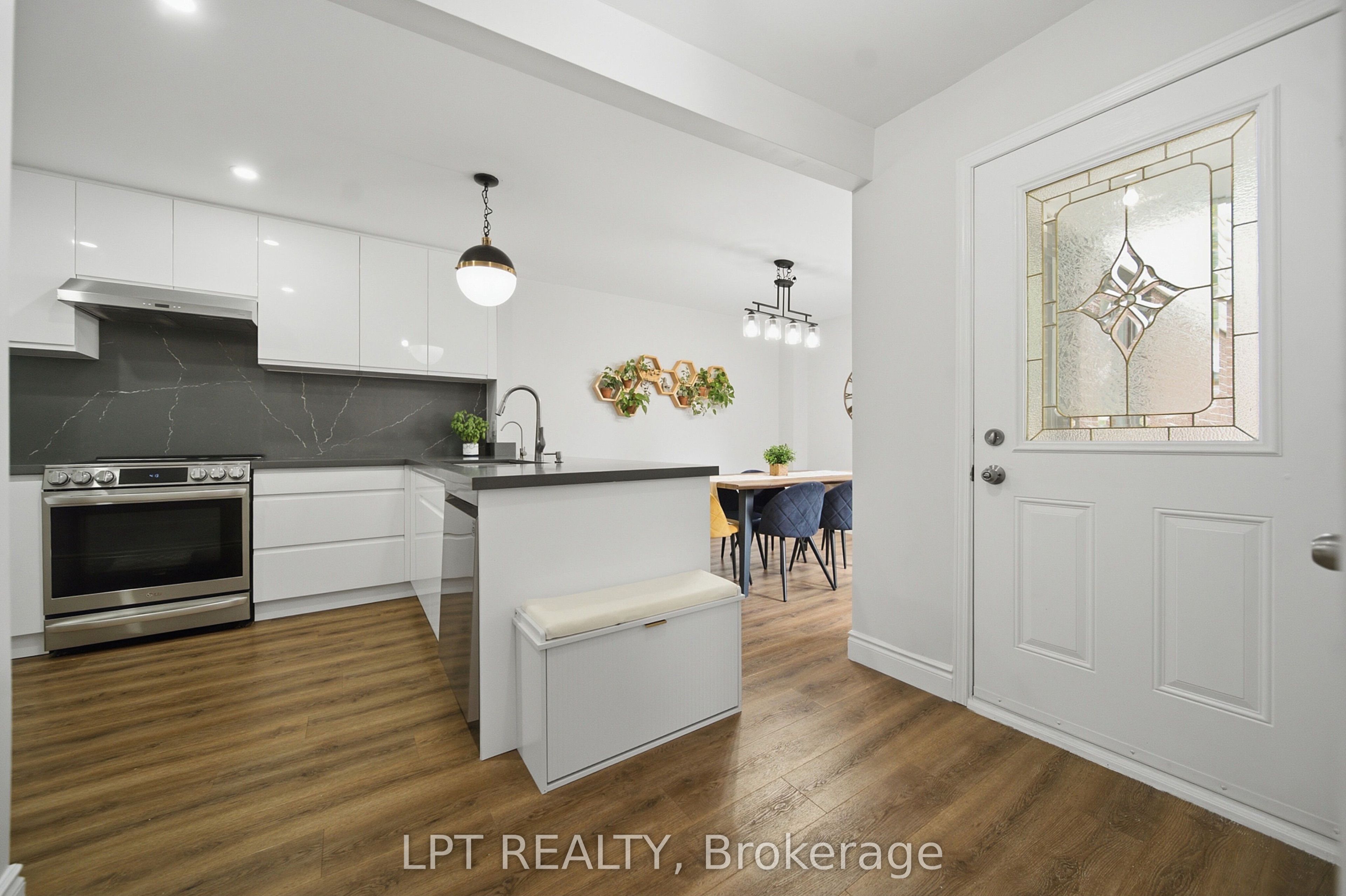 155 Glovers Road 110 Property Photo 4