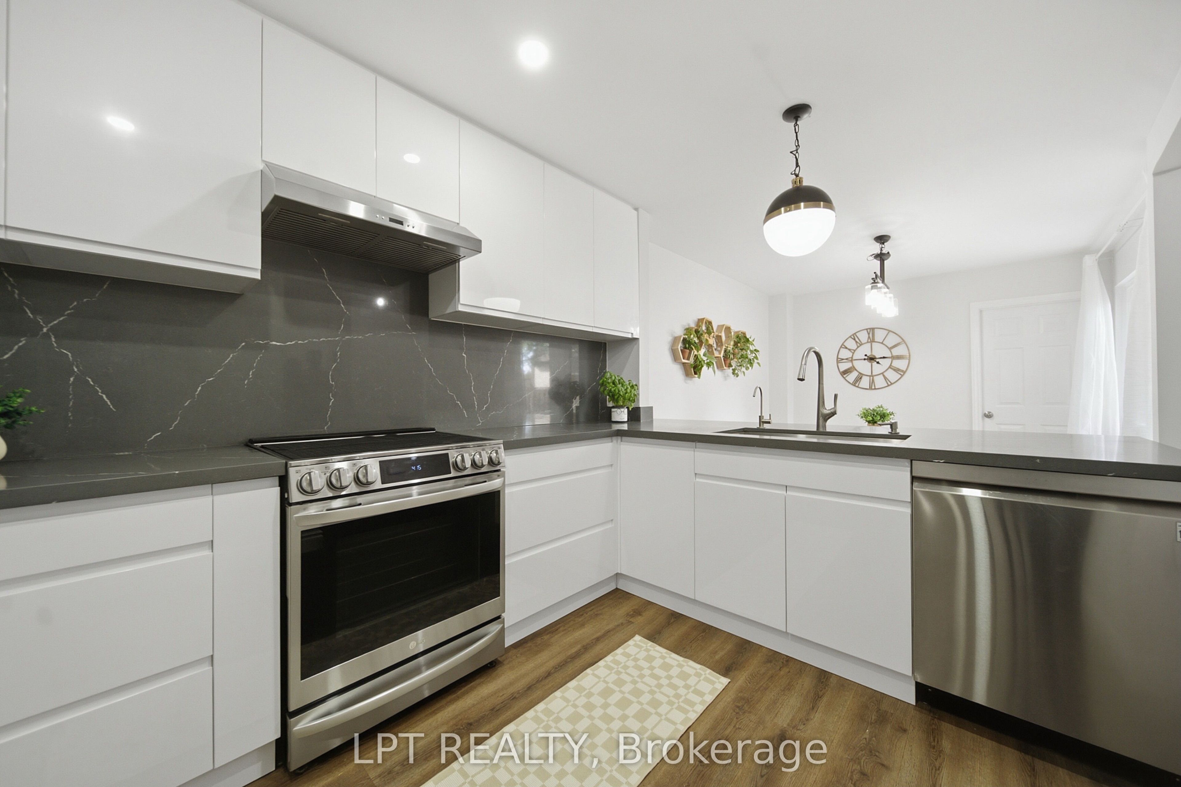 155 Glovers Road 110 Property Photo 8