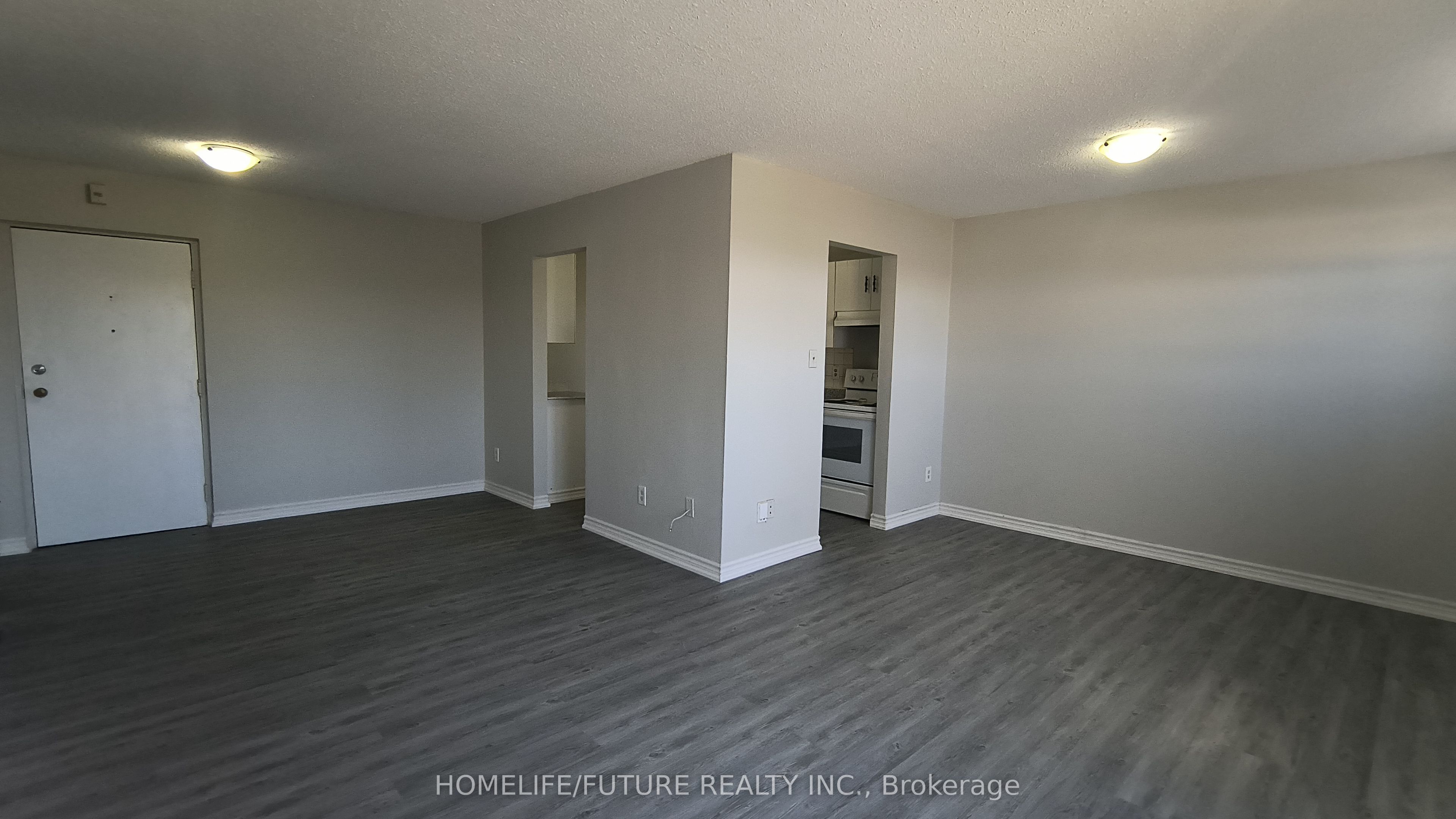 560 Bloor Street E 405 Property Photo 3