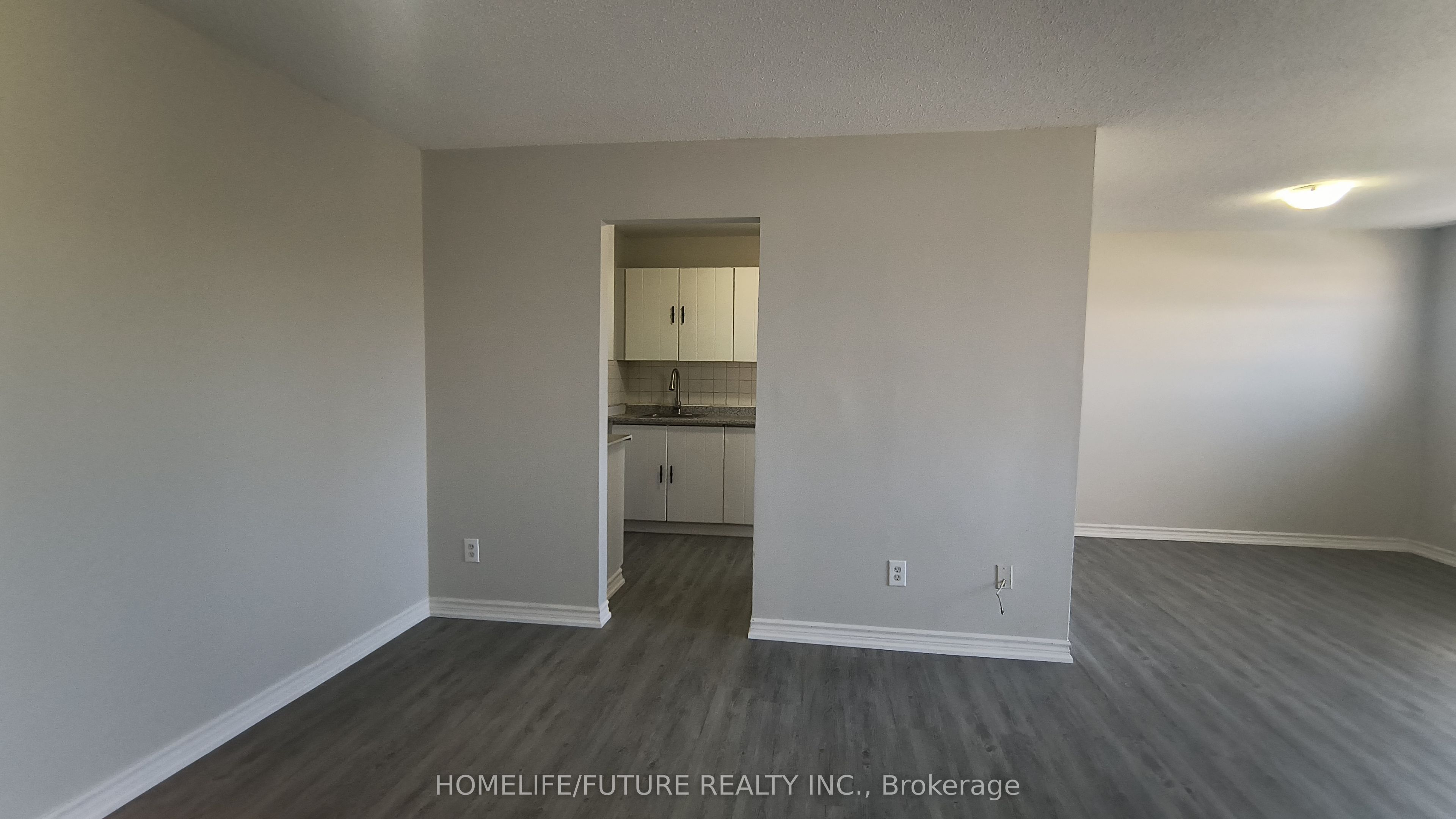 560 Bloor Street E 405 Property Photo 8