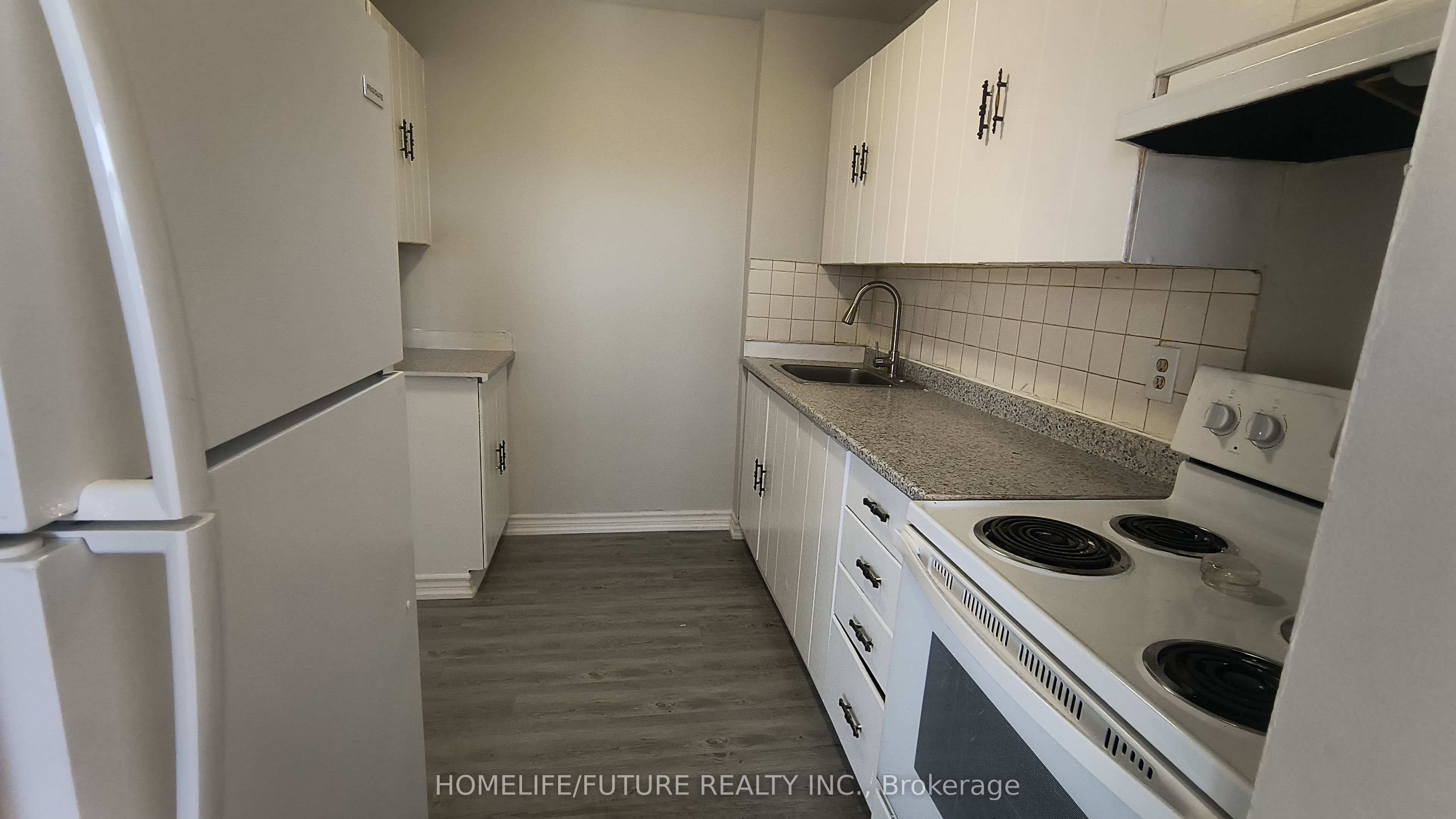 560 Bloor Street E 405 Property Photo 9
