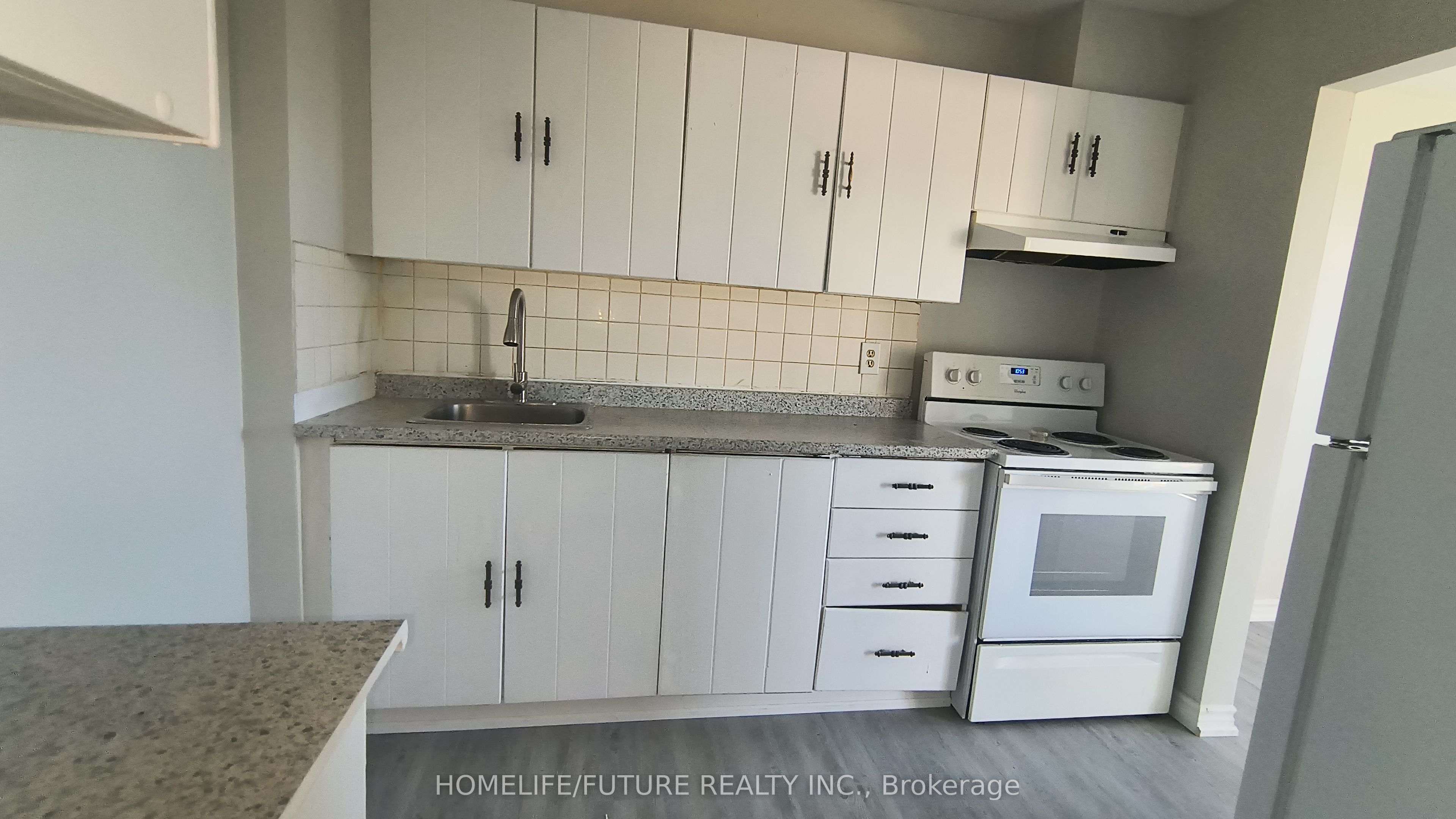 560 Bloor Street E 405 Property Photo 10
