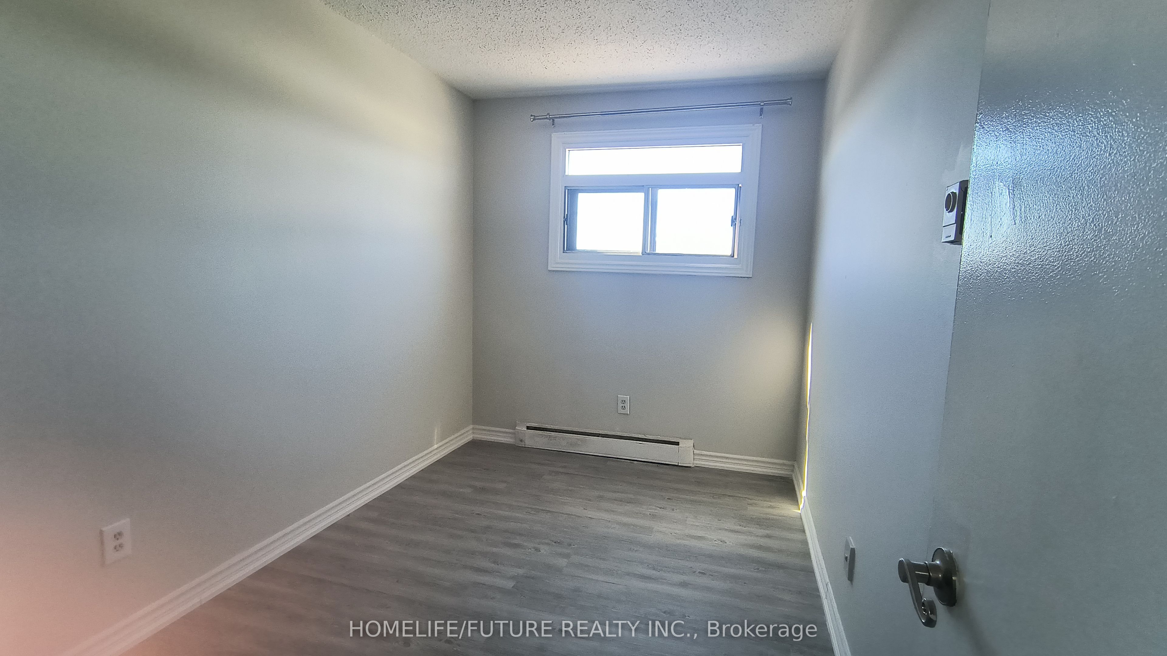 560 Bloor Street E 405 Property Photo 14