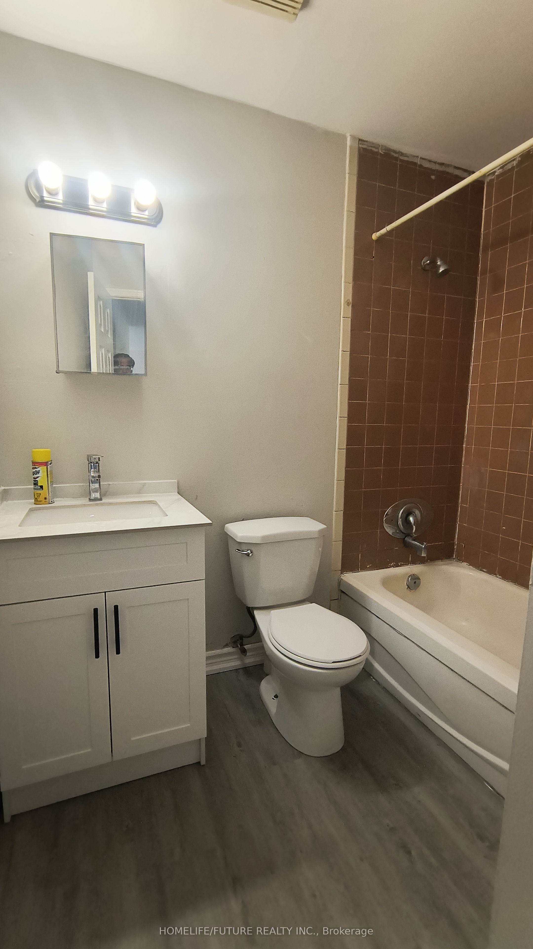 560 Bloor Street E 405 Property Photo 16