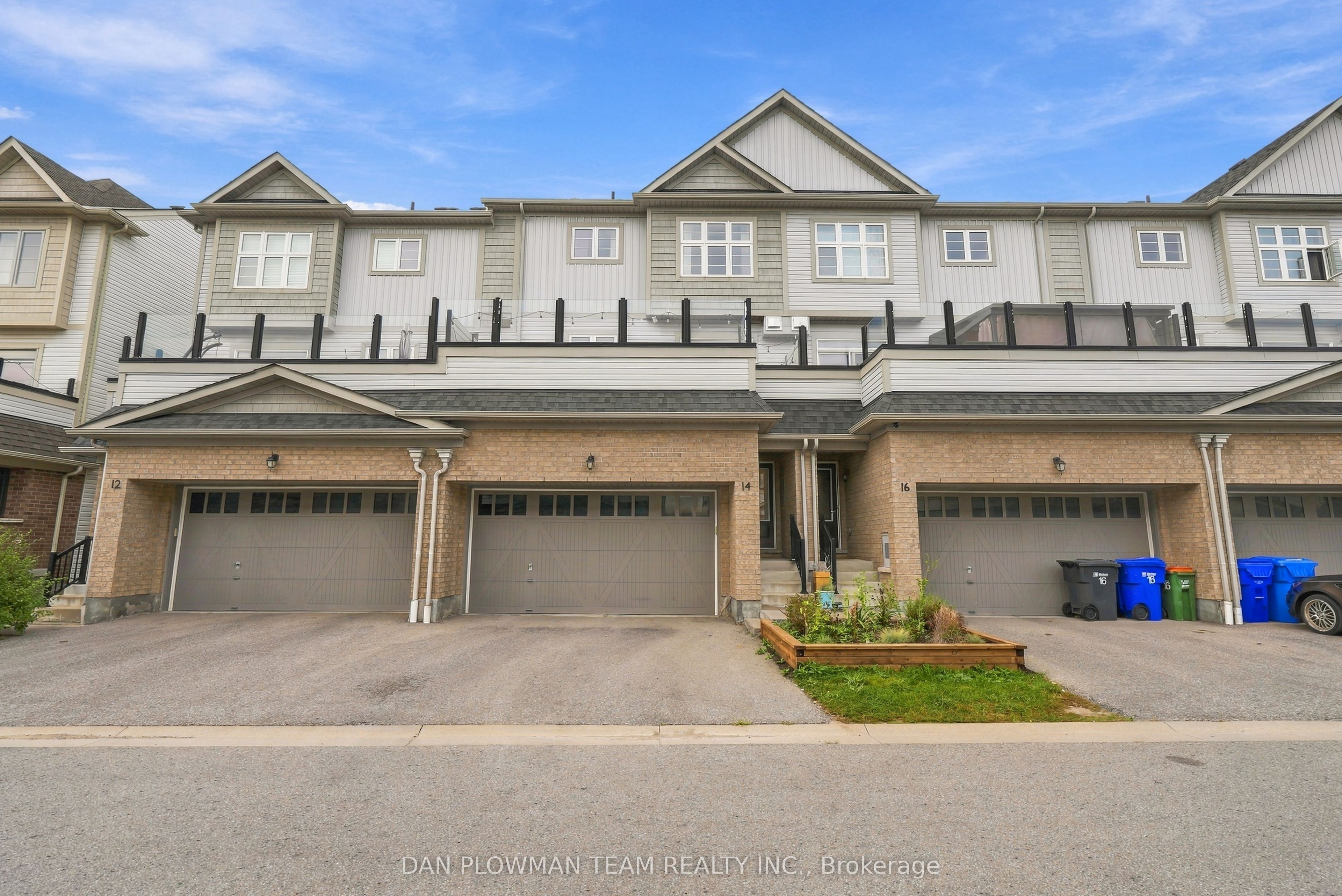 14 Cornerside Way Property Photo 1