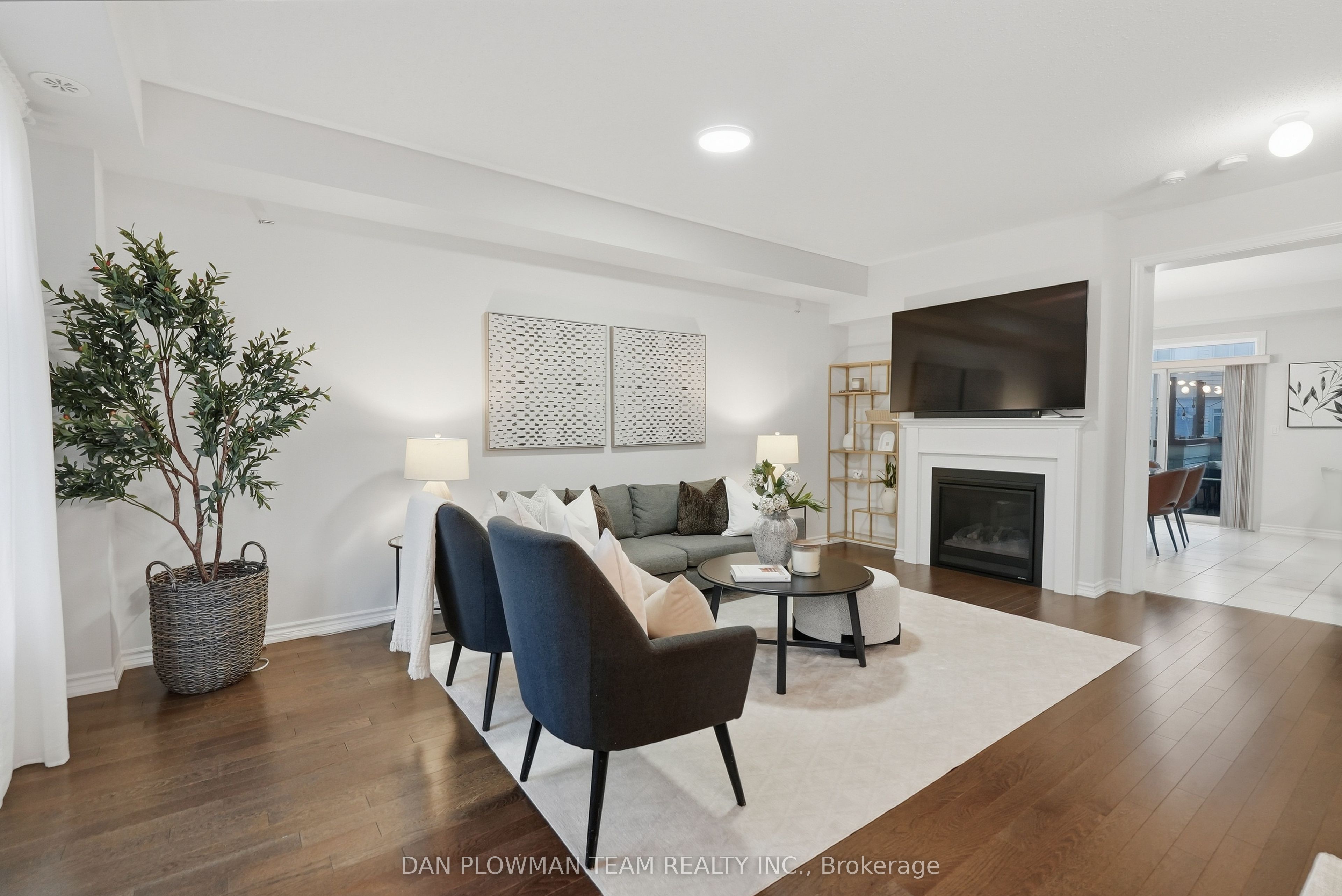 14 Cornerside Way Property Photo 10