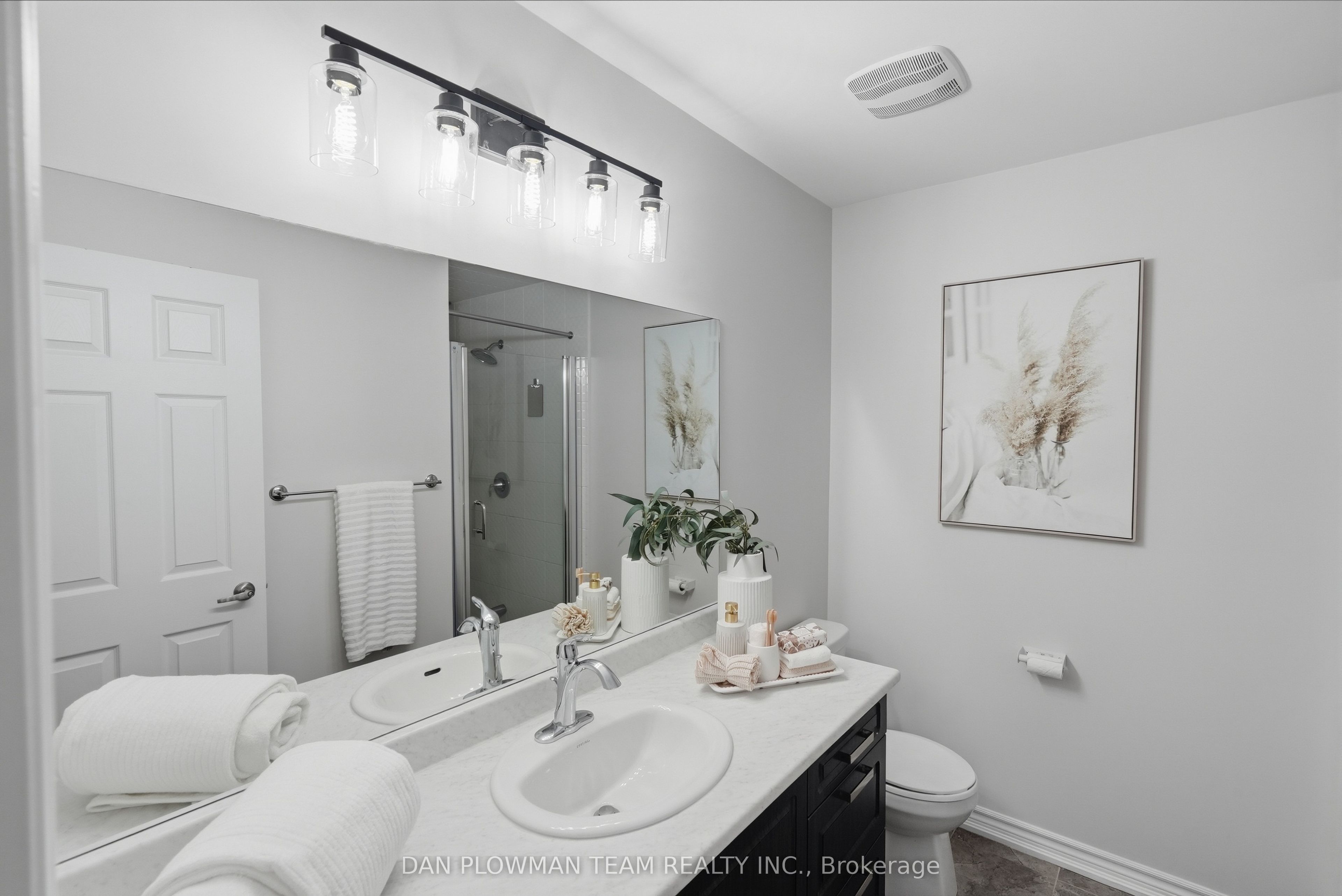 14 Cornerside Way Property Photo 29