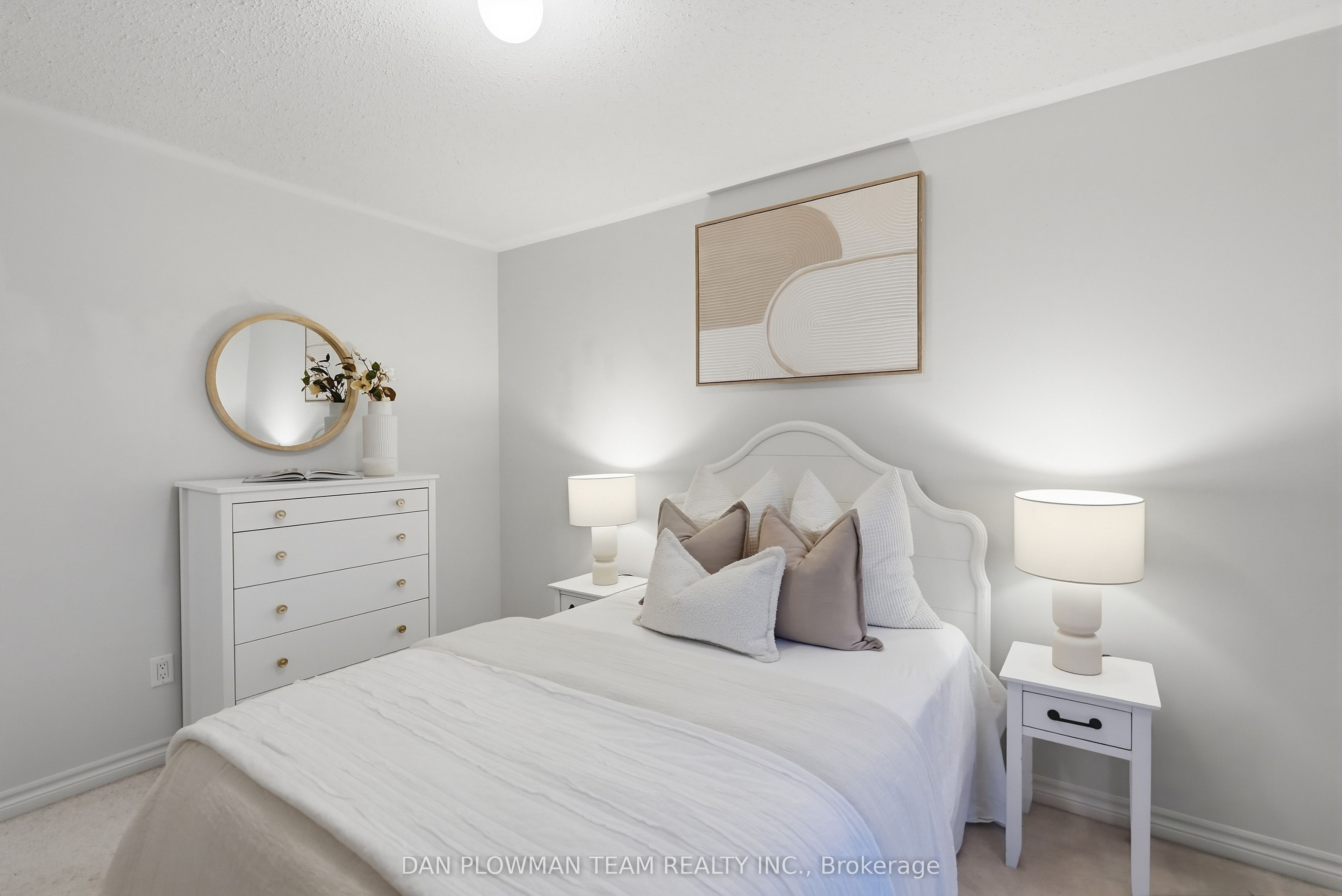 14 Cornerside Way Property Photo 37