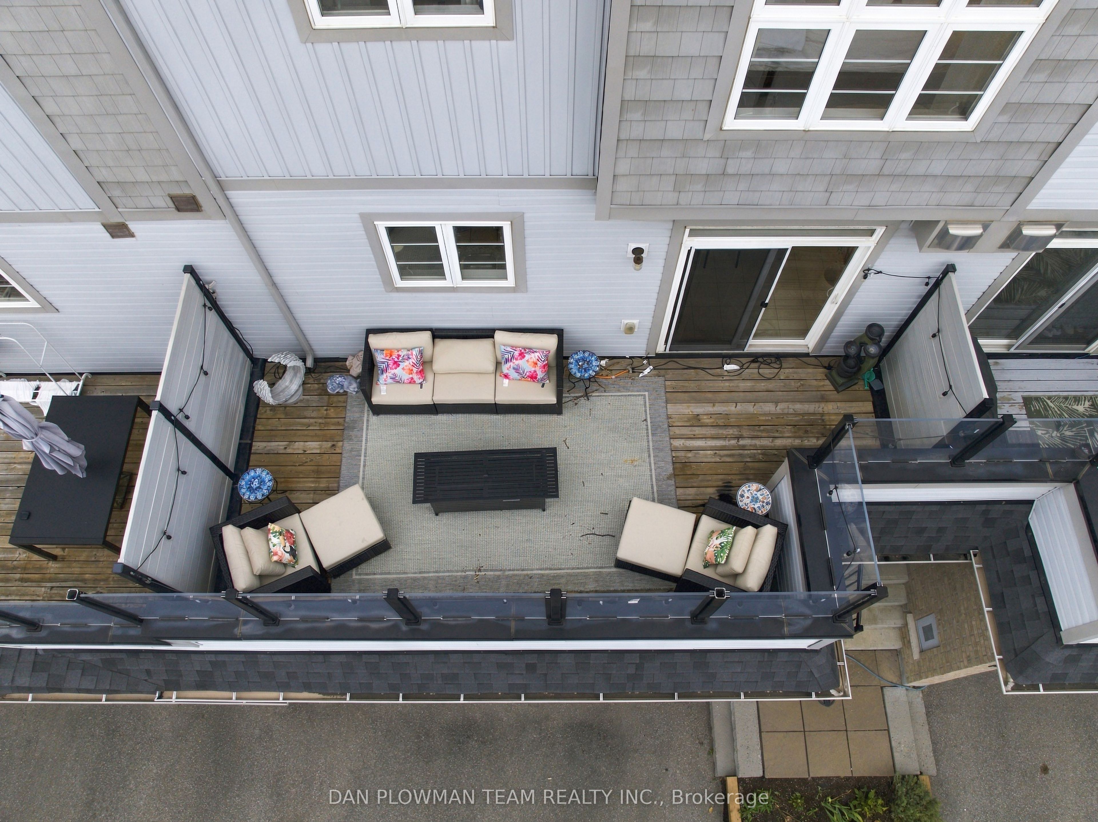 14 Cornerside Way Property Photo 42