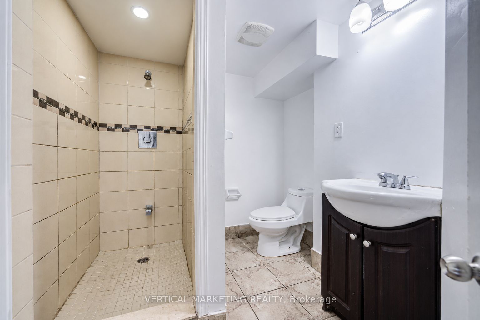 3807 Ellesmere Road Property Photo 25