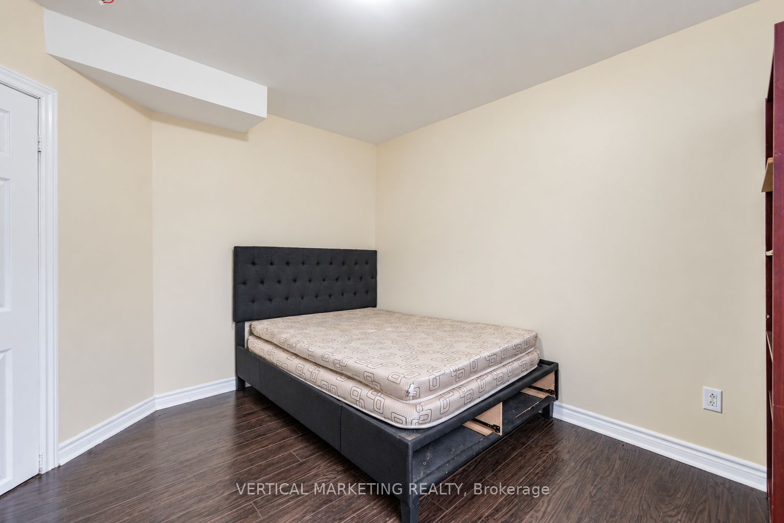 3807 Ellesmere Road Property Photo 30