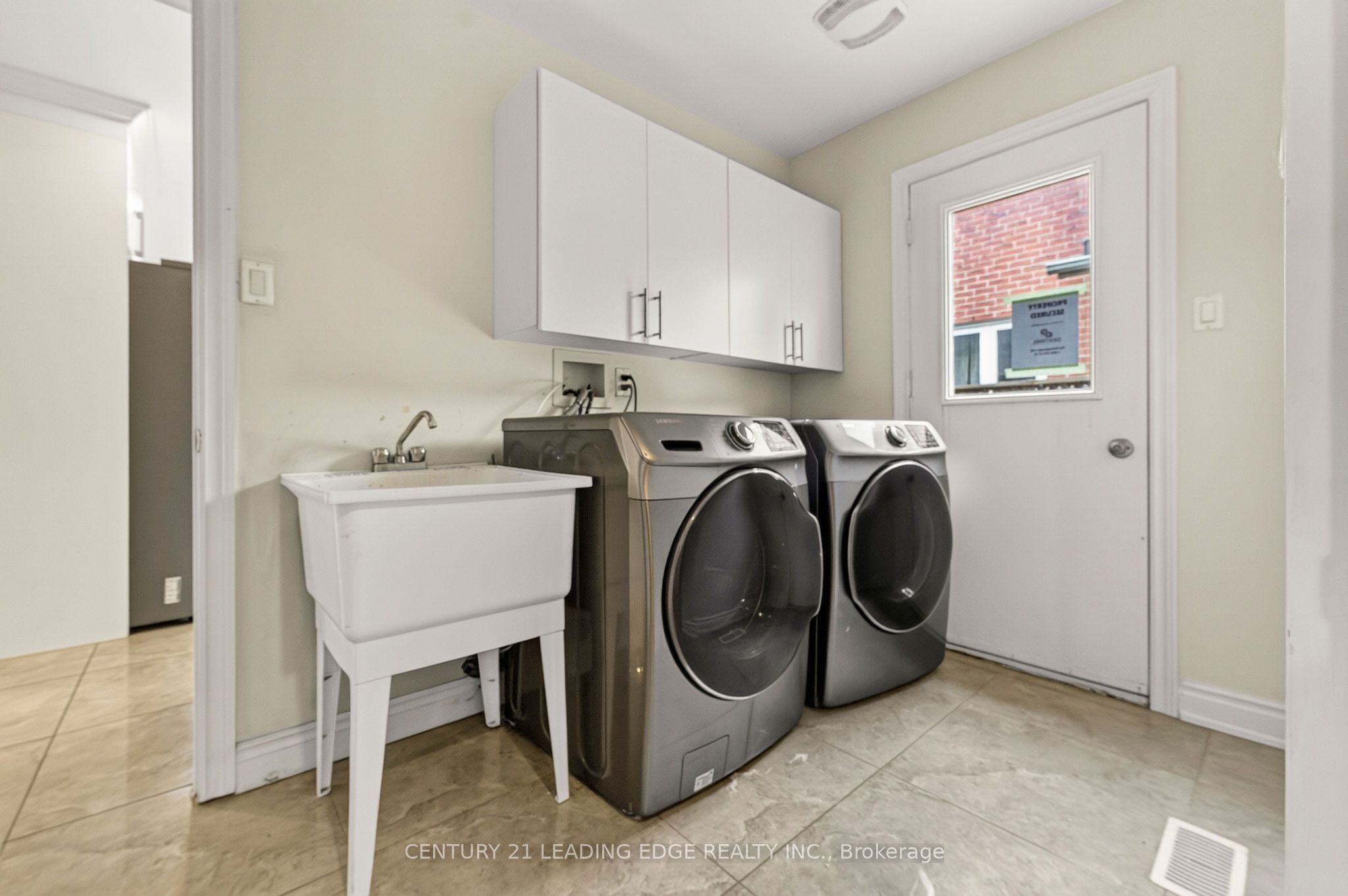 922 Snowbird Street Property Photo 16