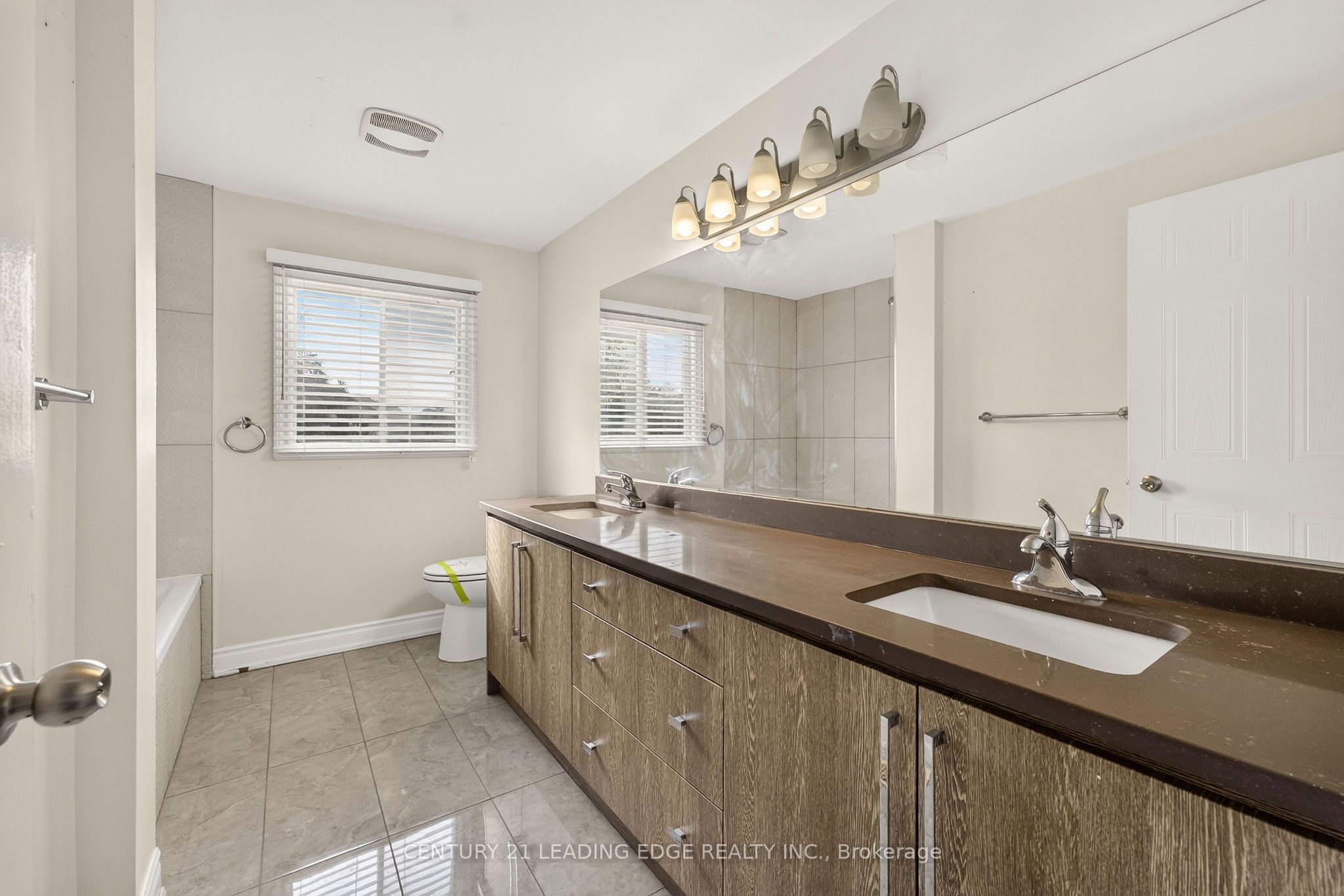 922 Snowbird Street Property Photo 29