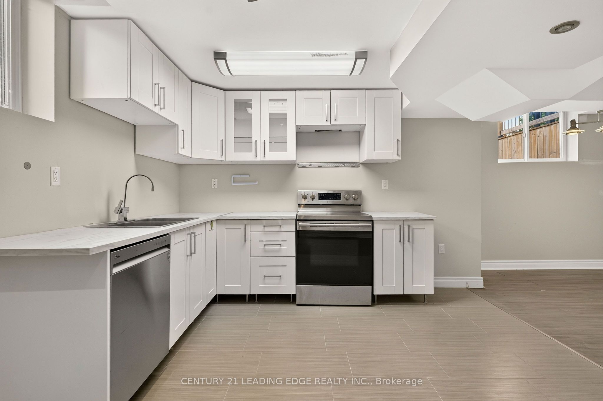 922 Snowbird Street Property Photo 34