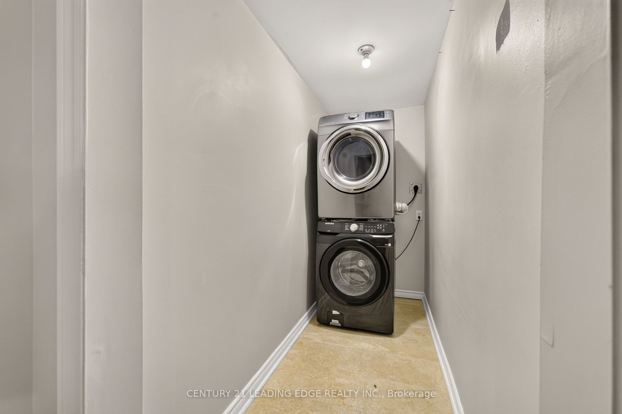 922 Snowbird Street Property Photo 39