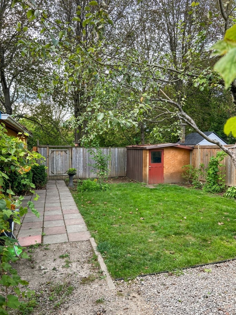 58 Deanvar Avenue Property Photo 9