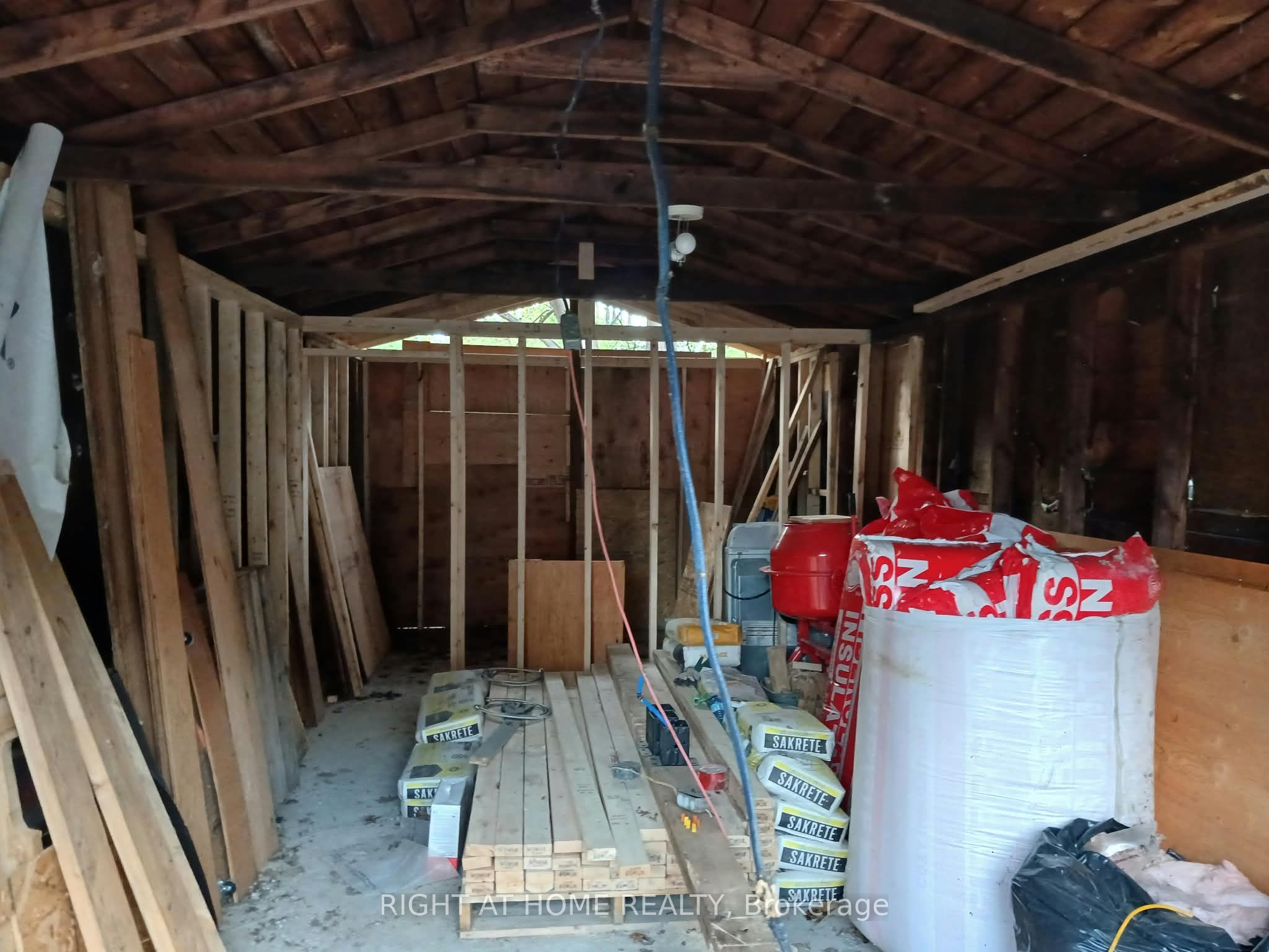 58 Deanvar Avenue Property Photo 12